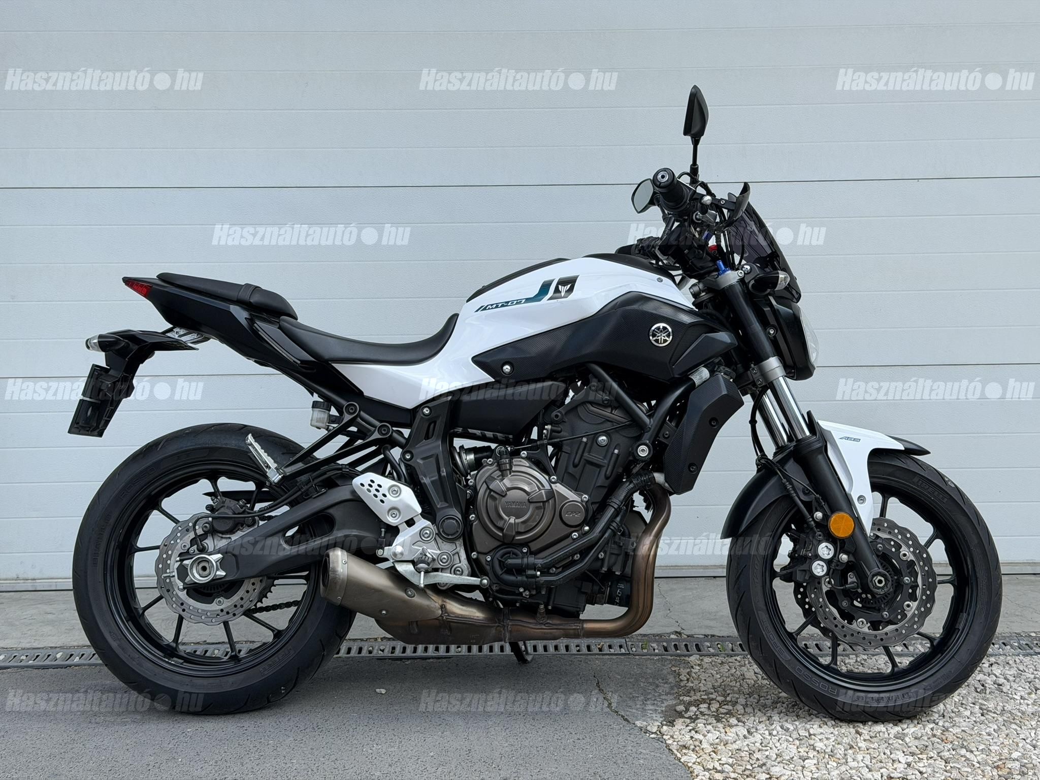 YAMAHA MT-07 2017/10 - 1