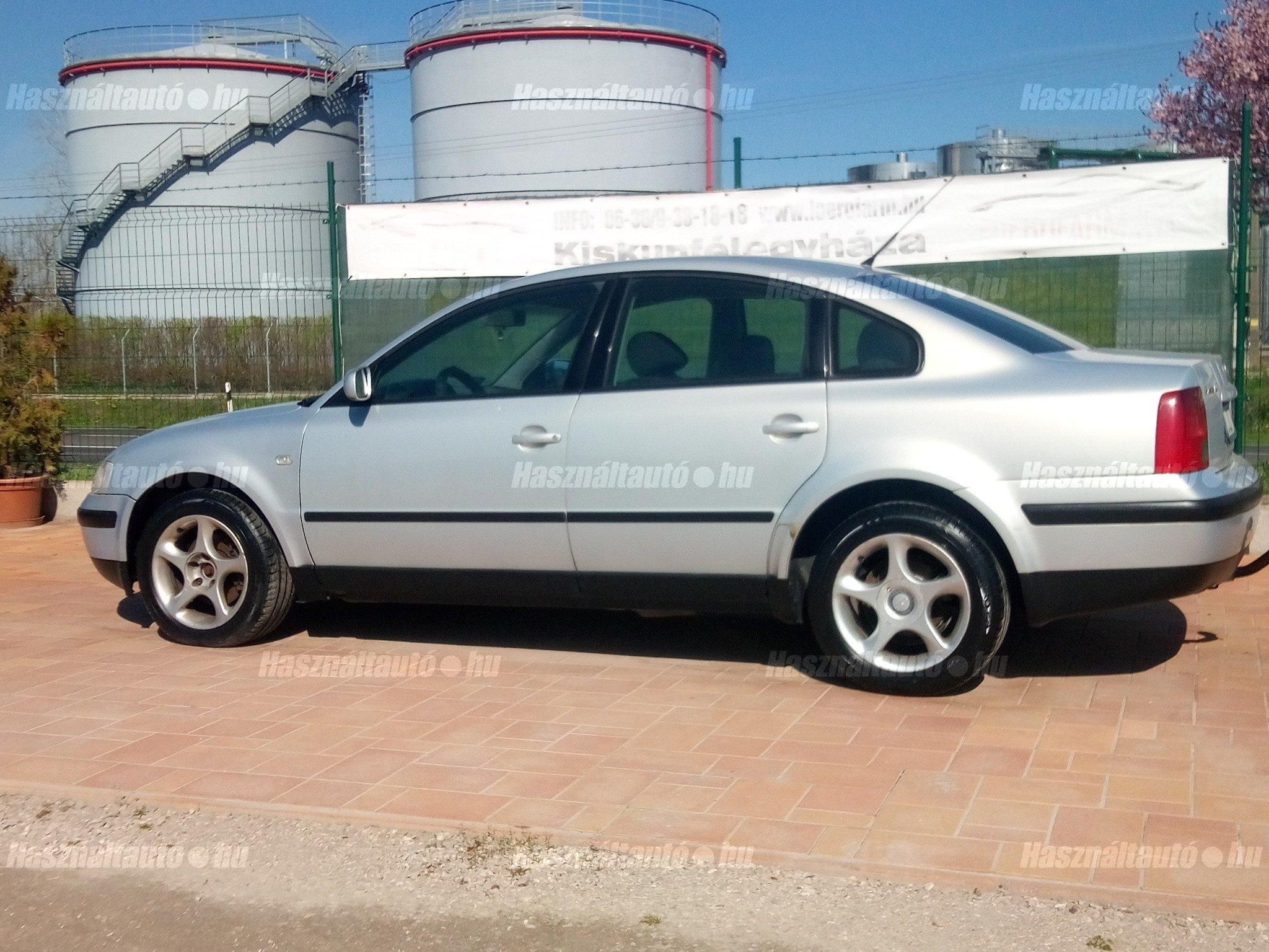 VOLKSWAGEN PASSAT 2000/3 - 1