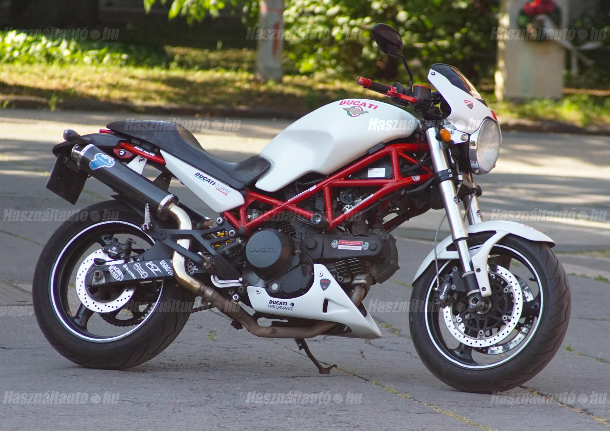 DUCATI MONSTER 695 2006/7 - 1