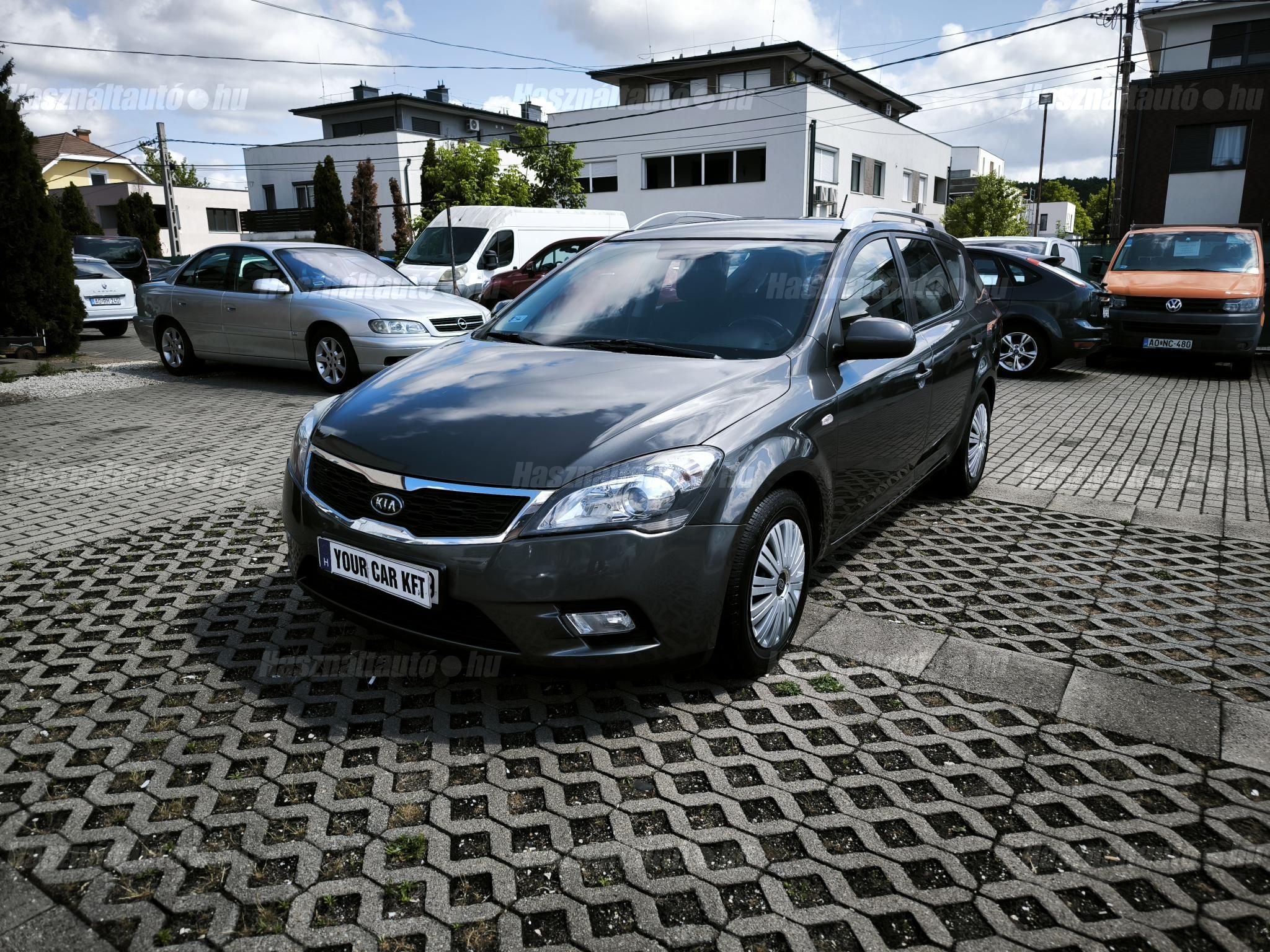 KIA CEE'D 2011 - 1
