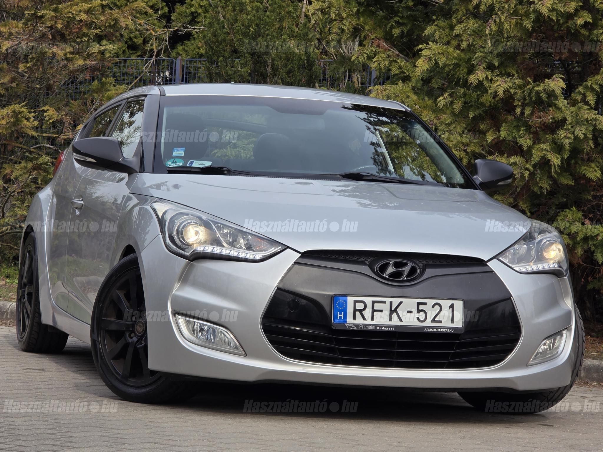 HYUNDAI VELOSTER 2011/12 - 1
