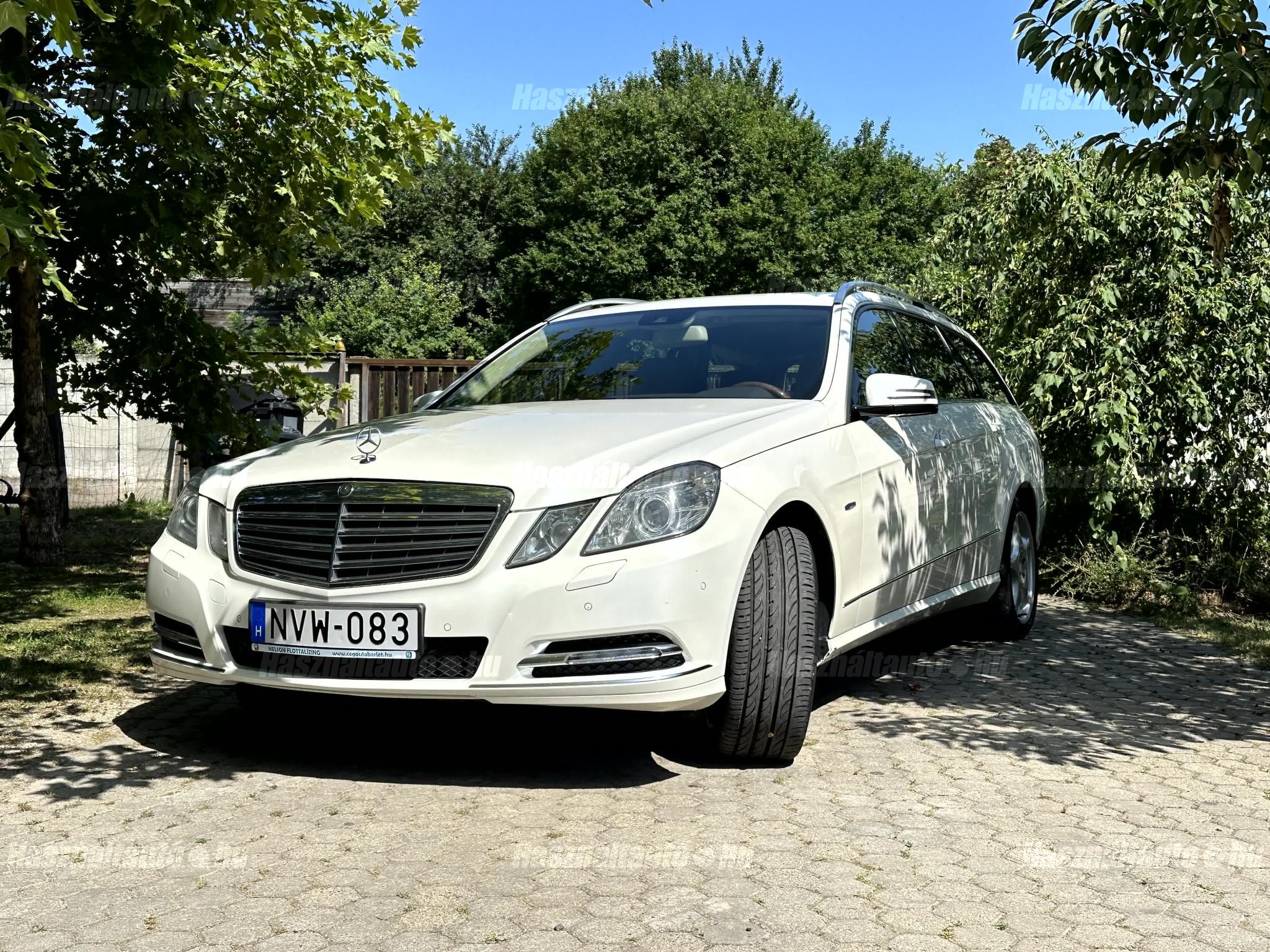 MERCEDES-BENZ E 300 2012/5 - 1
