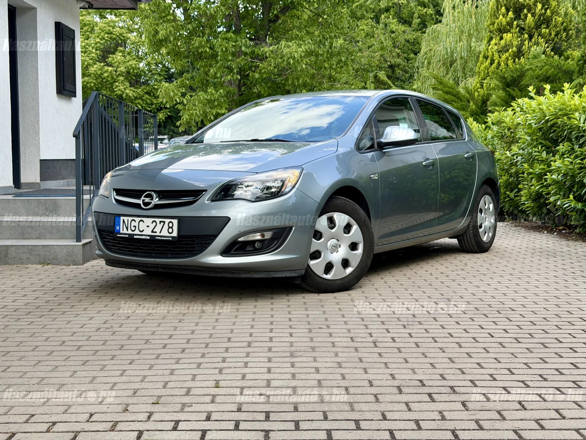OPEL ASTRA J 2015/8 - 1