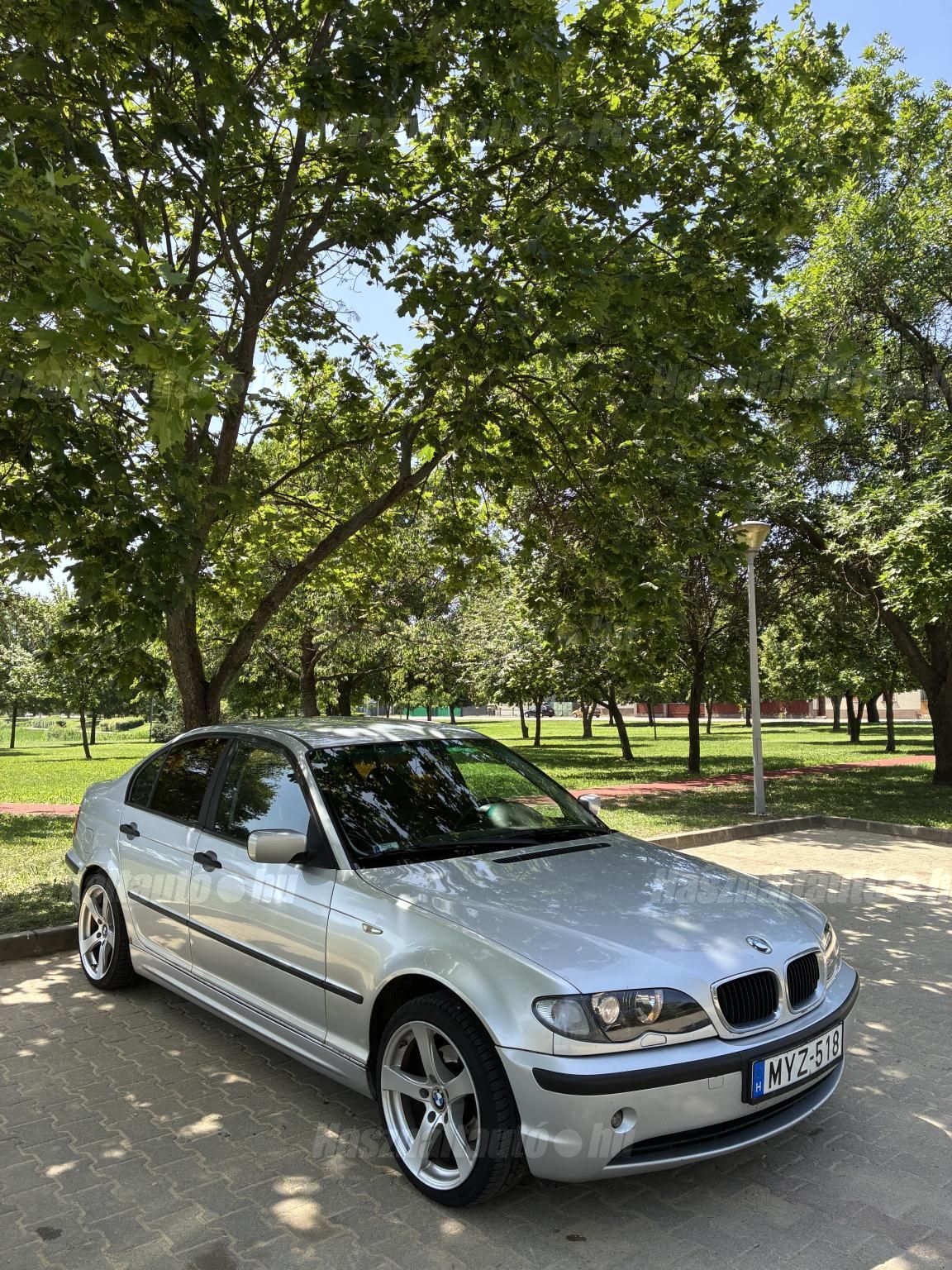 BMW 318 2002/8 - 1
