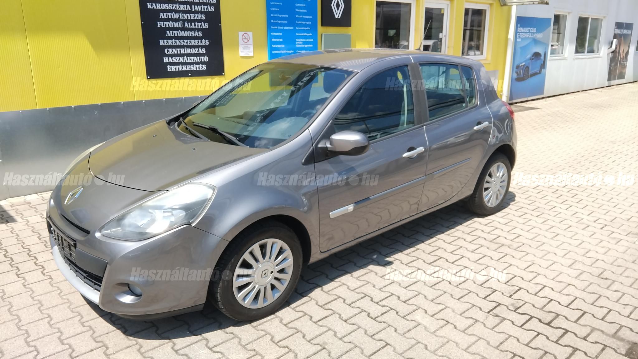 RENAULT CLIO 2012/4 - 1