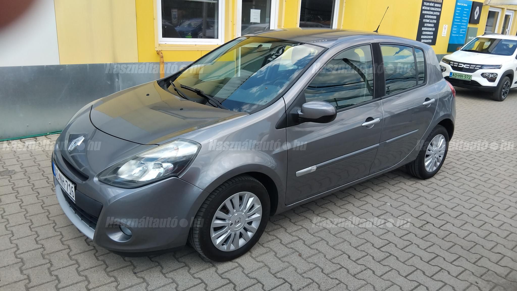 RENAULT CLIO 2012/4 - 1
