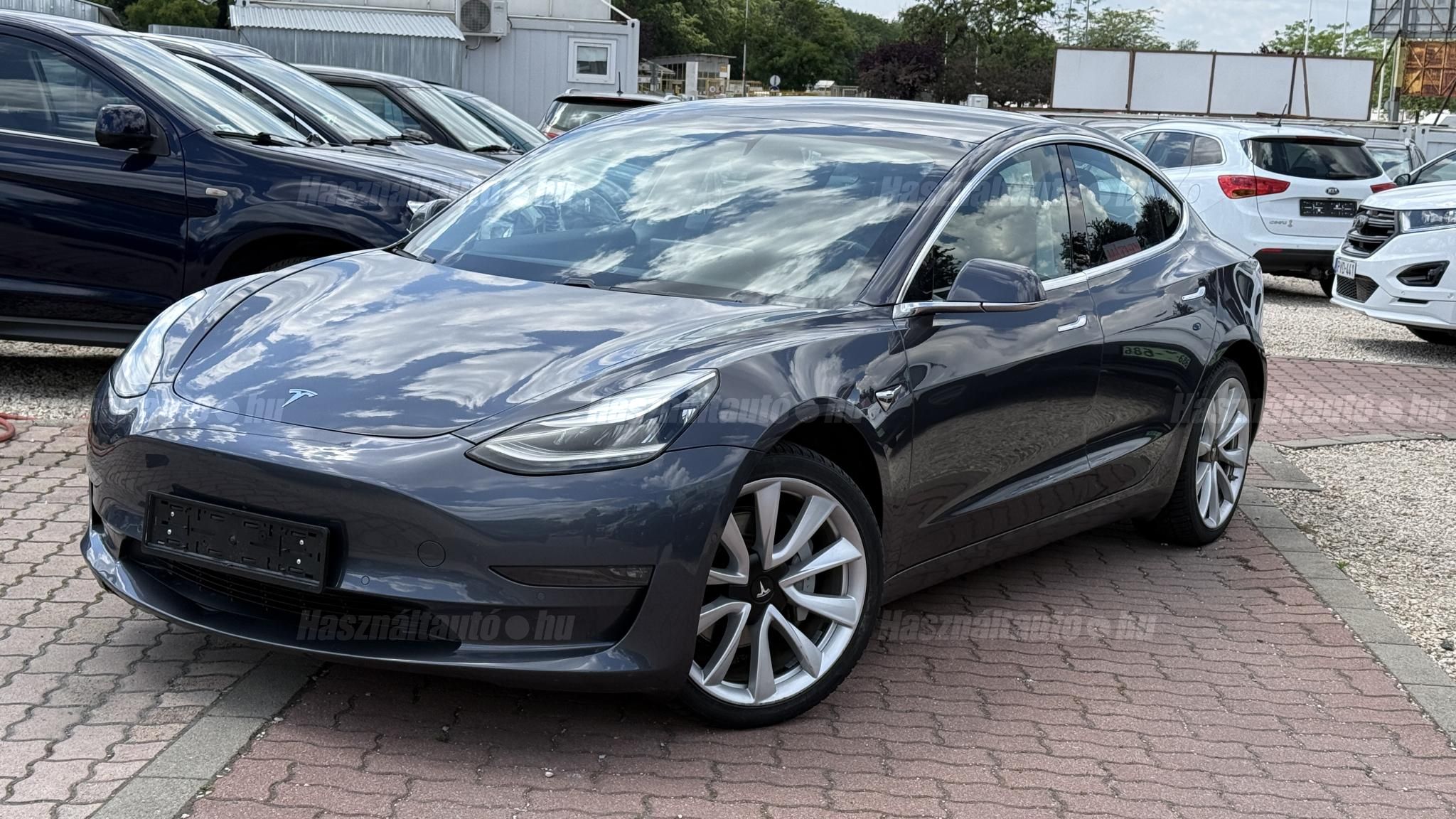 TESLA MODEL 3 2019/6 - 1