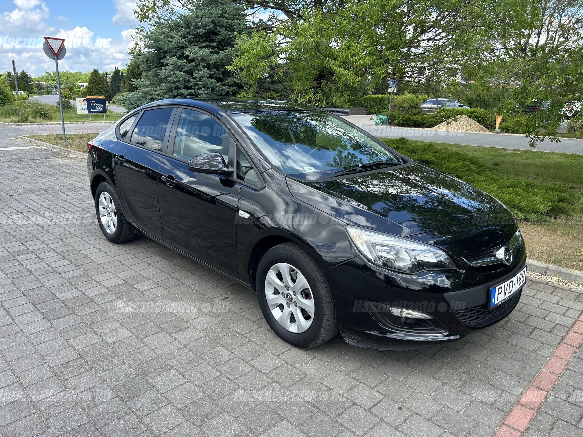 OPEL ASTRA J 2018/2 - 1
