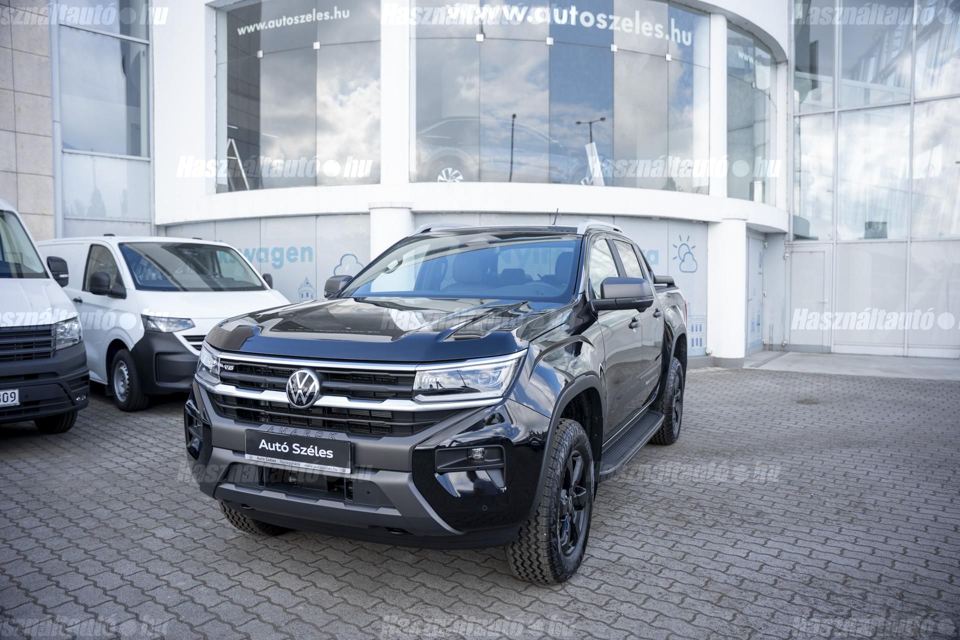 VOLKSWAGEN AMAROK 2025 - 1