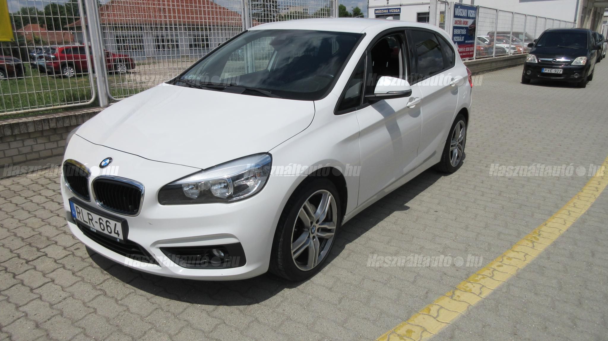 BMW 216 2016/2 - 1