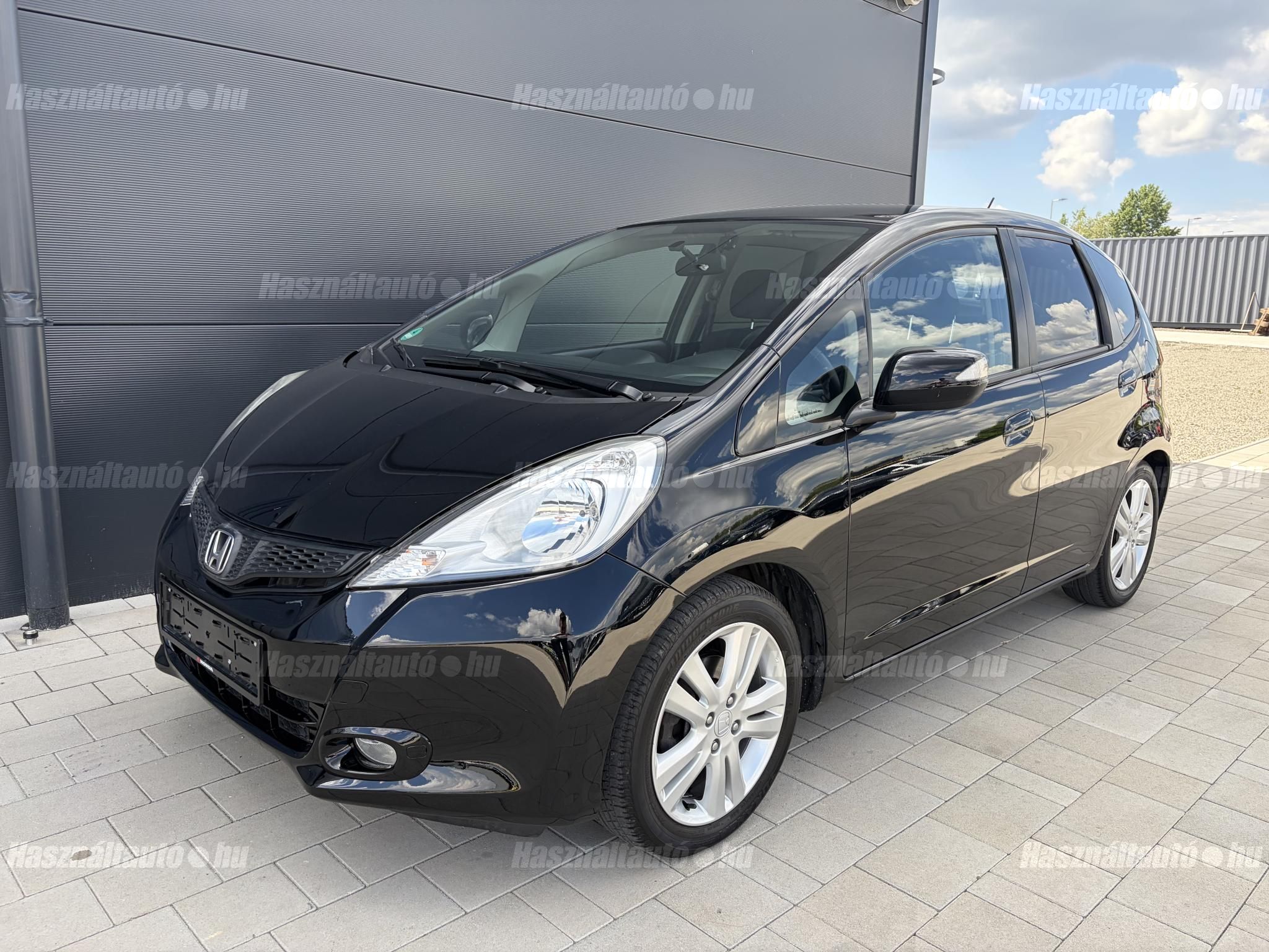 HONDA JAZZ 2014/5 - 1