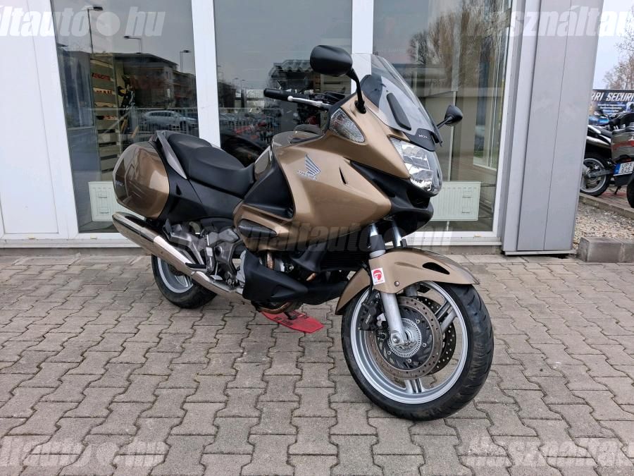 HONDA NT 700 V DEAUVILLE 2006 - 1