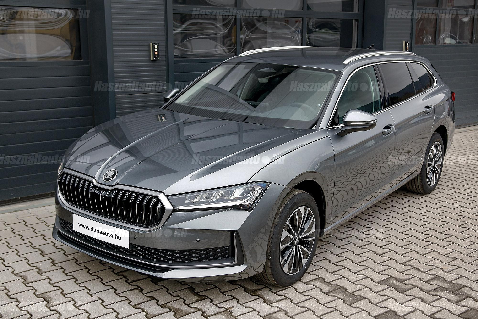 SKODA SUPERB 2026 - 1
