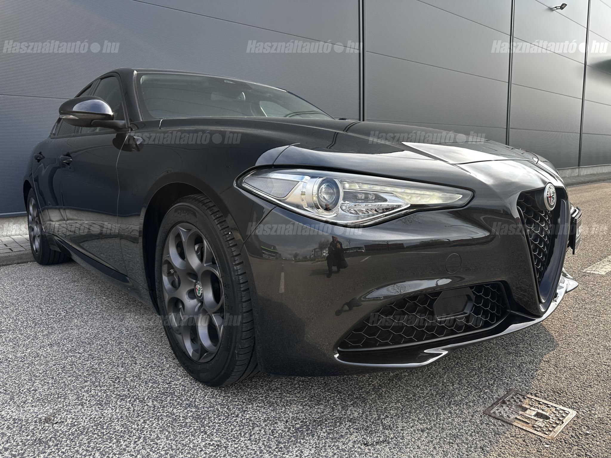 ALFA ROMEO GIULIA 2021/6 - 1