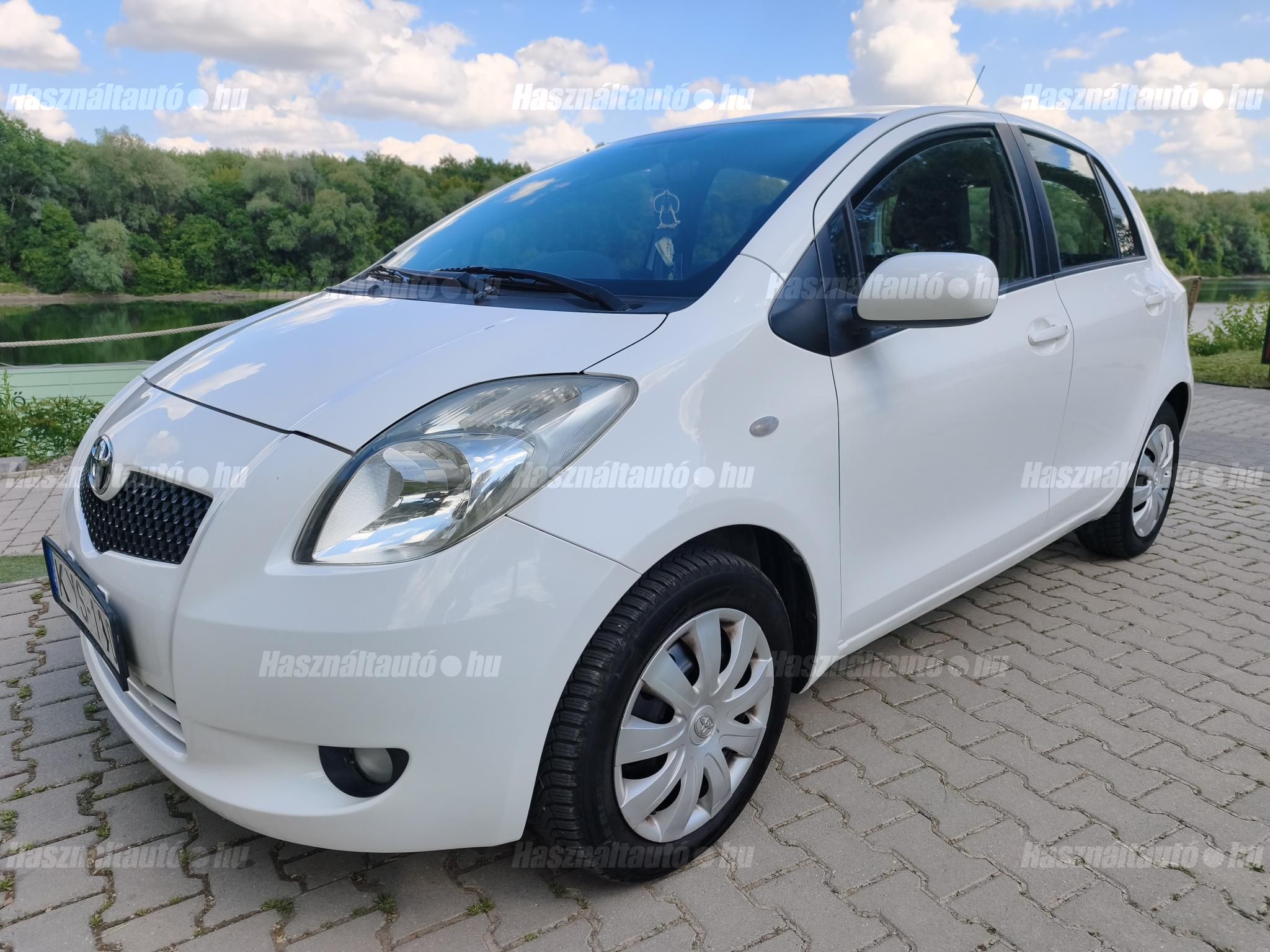 TOYOTA YARIS 2007/11 - 1
