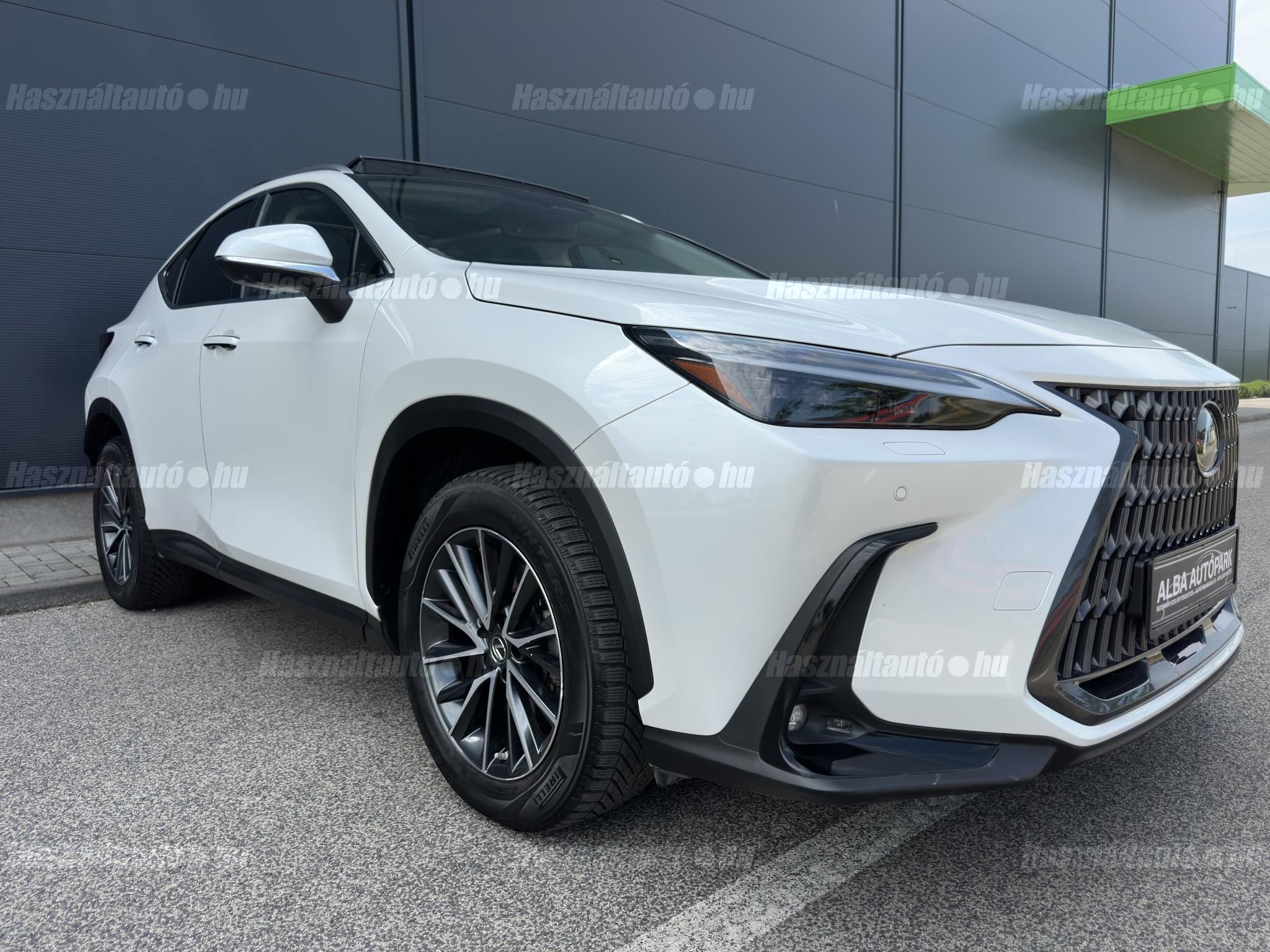 LEXUS NX 2022/9 - 1