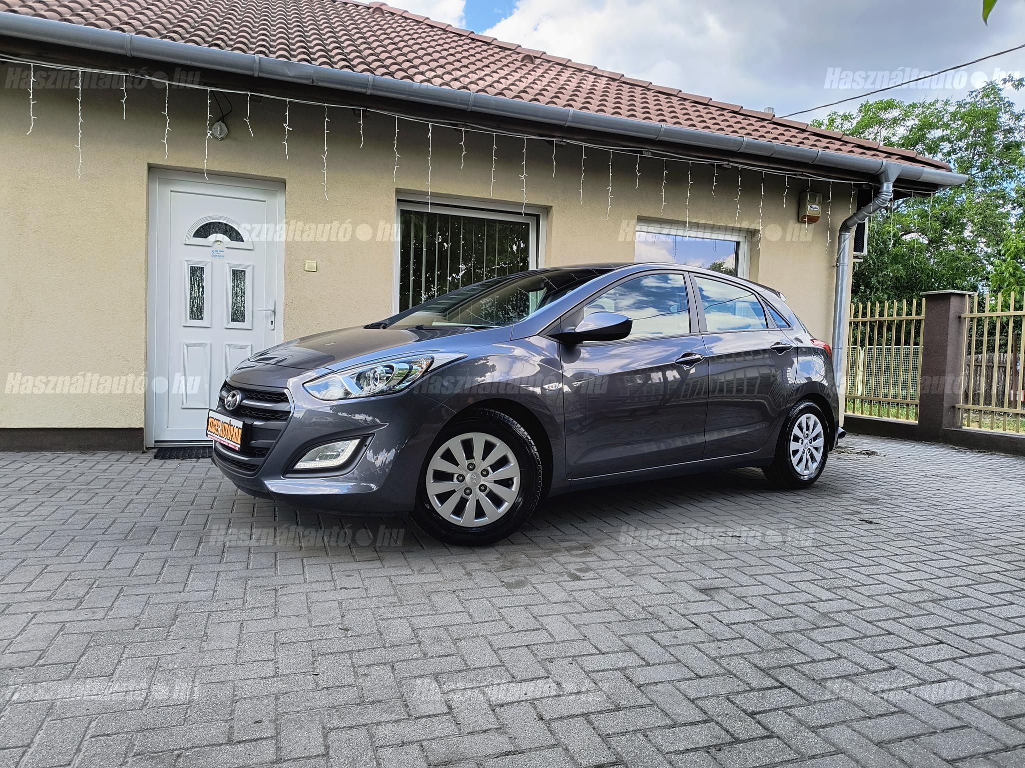 HYUNDAI I30 2015/8 - 1