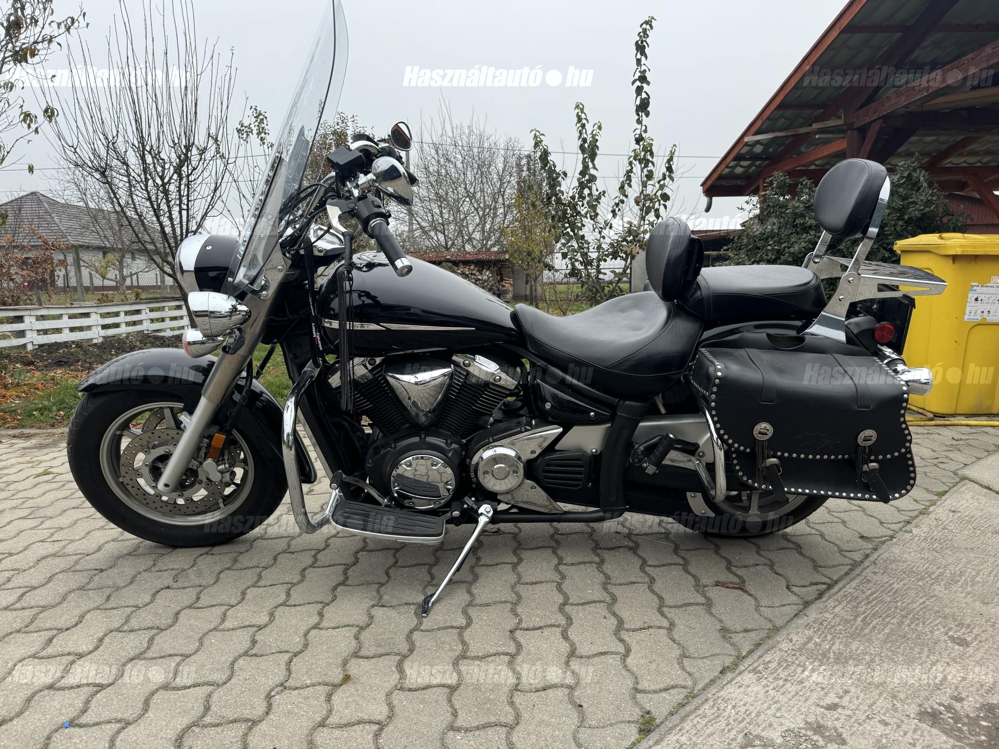 YAMAHA XVS 1300 A MIDNIGHT STAR 2007/4 - 1