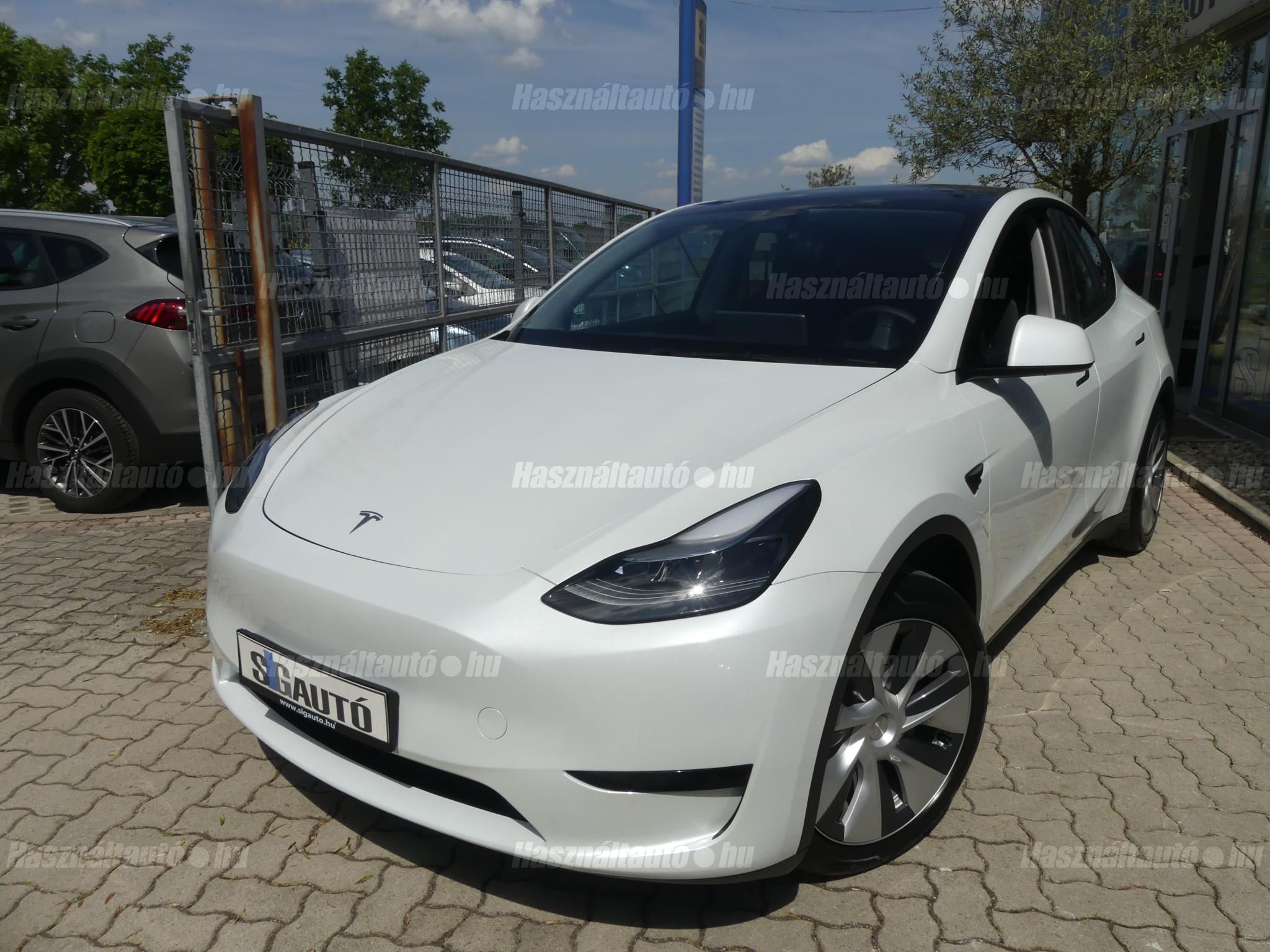 TESLA MODEL Y 2023/9 - 1