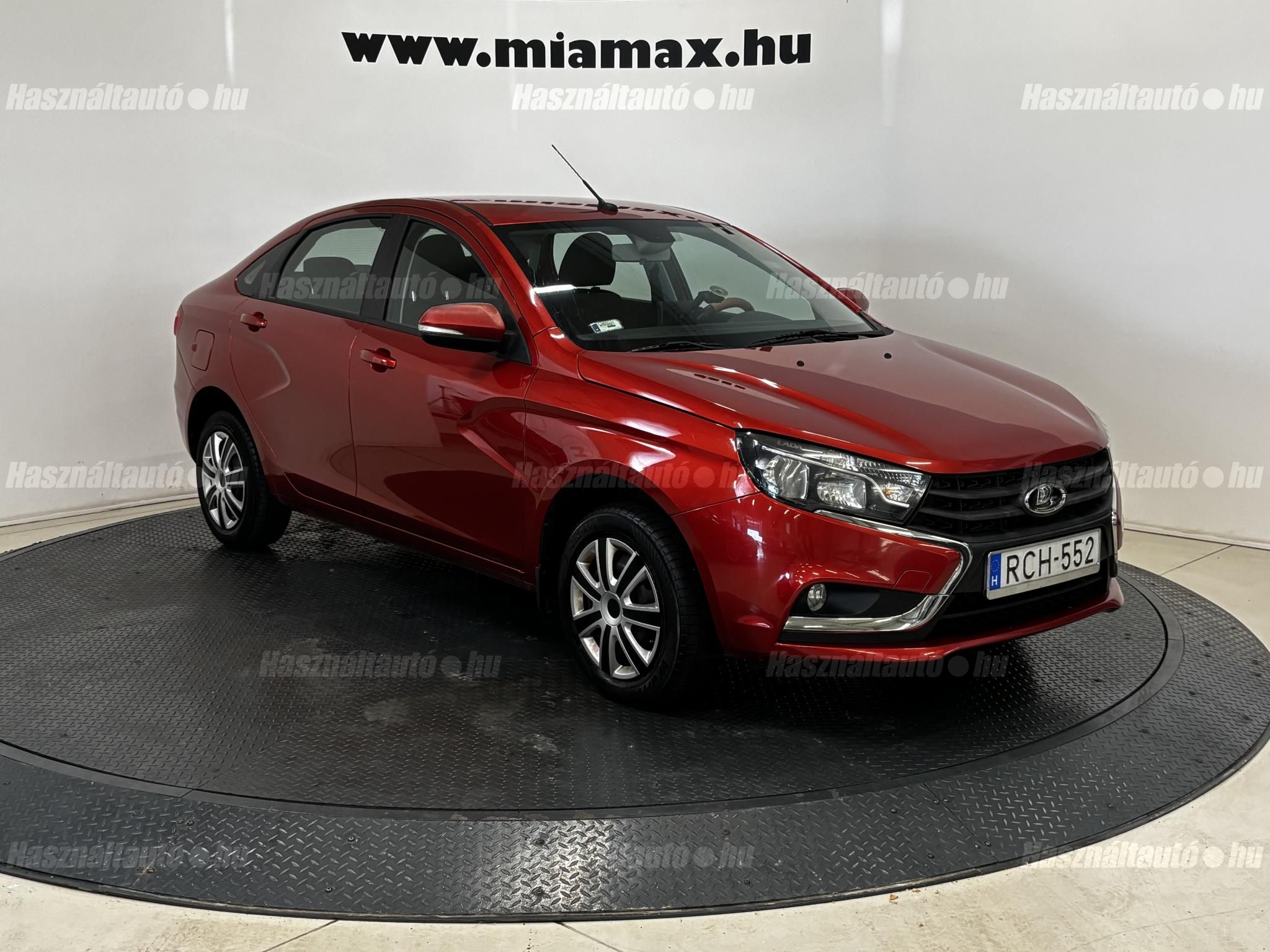 LADA VESTA 2018/10 - 1
