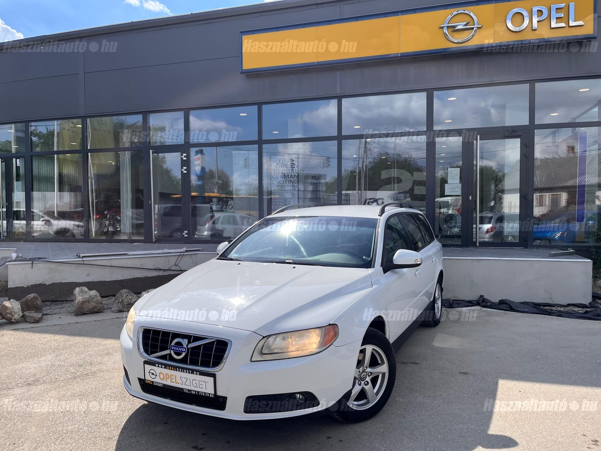 VOLVO V70 2010/1 - 1
