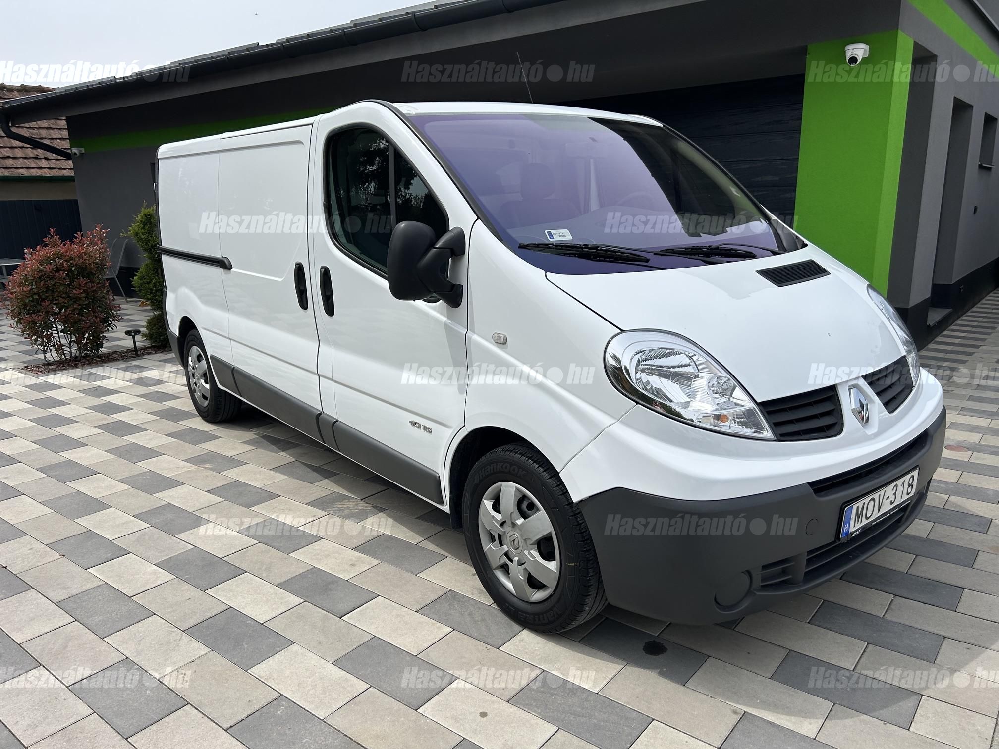 RENAULT TRAFIC 2014/1 - 1