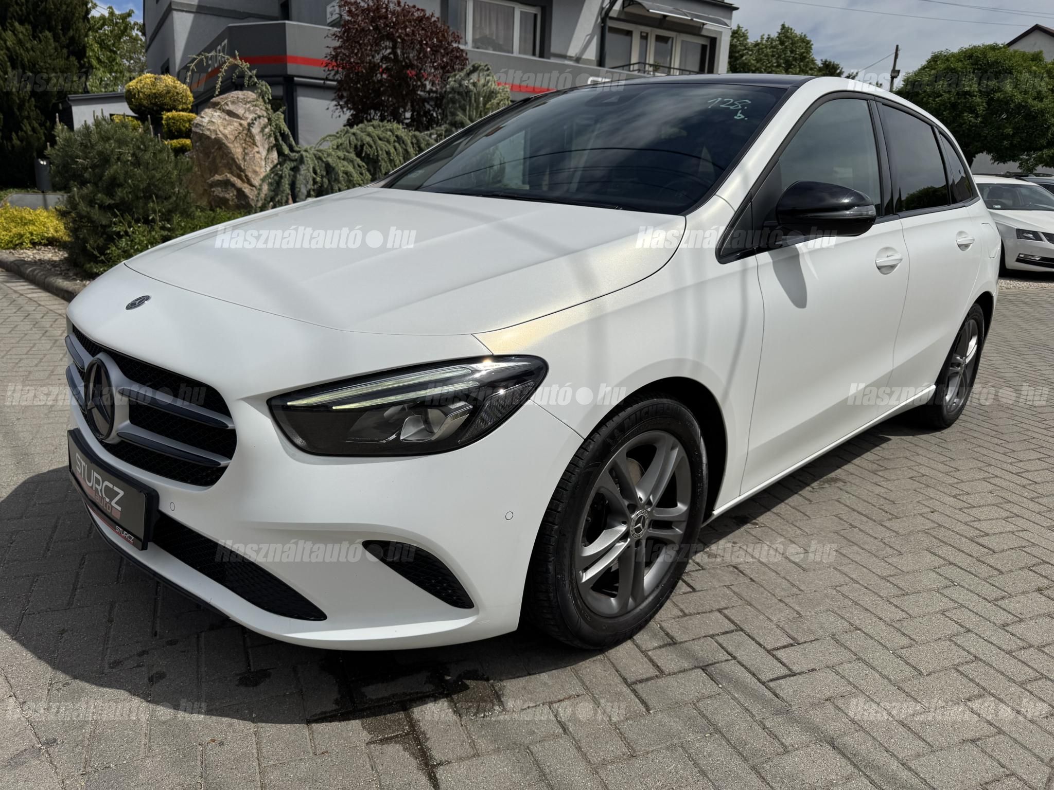 MERCEDES-BENZ B 180 2019/9 - 1