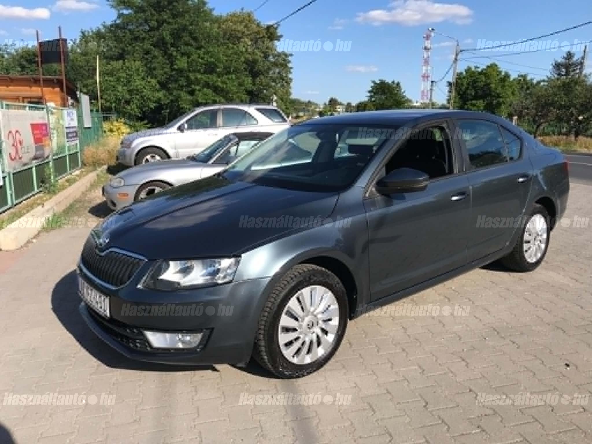 SKODA OCTAVIA 2015/12 - 1