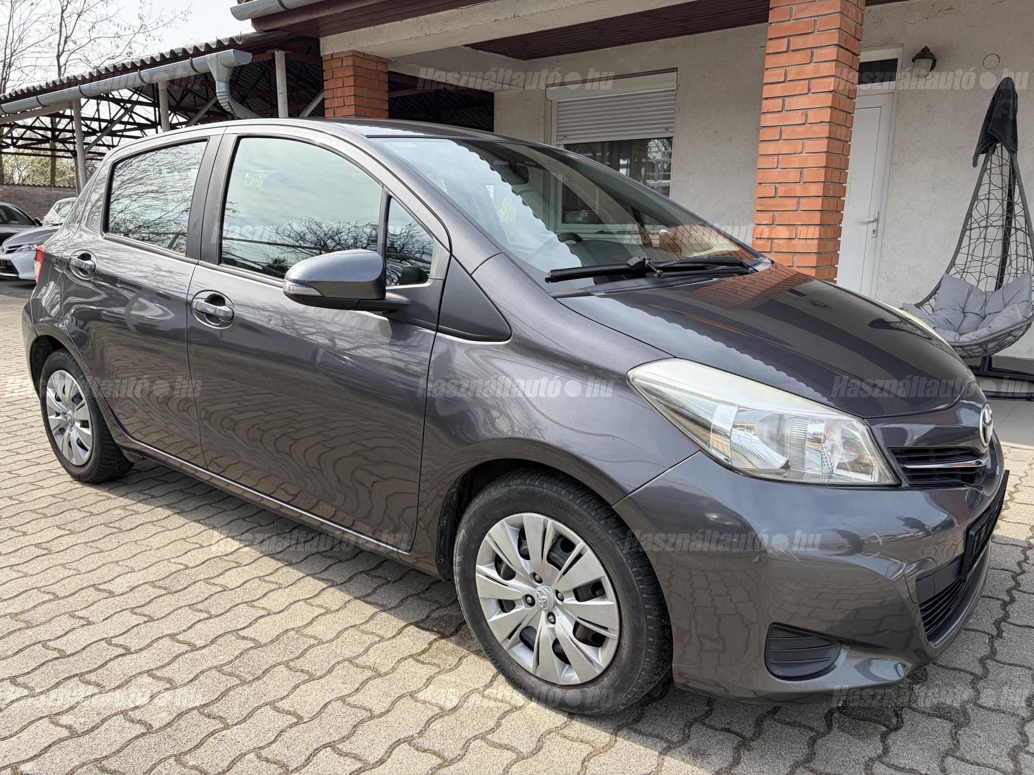 TOYOTA YARIS 2013/1 - 1