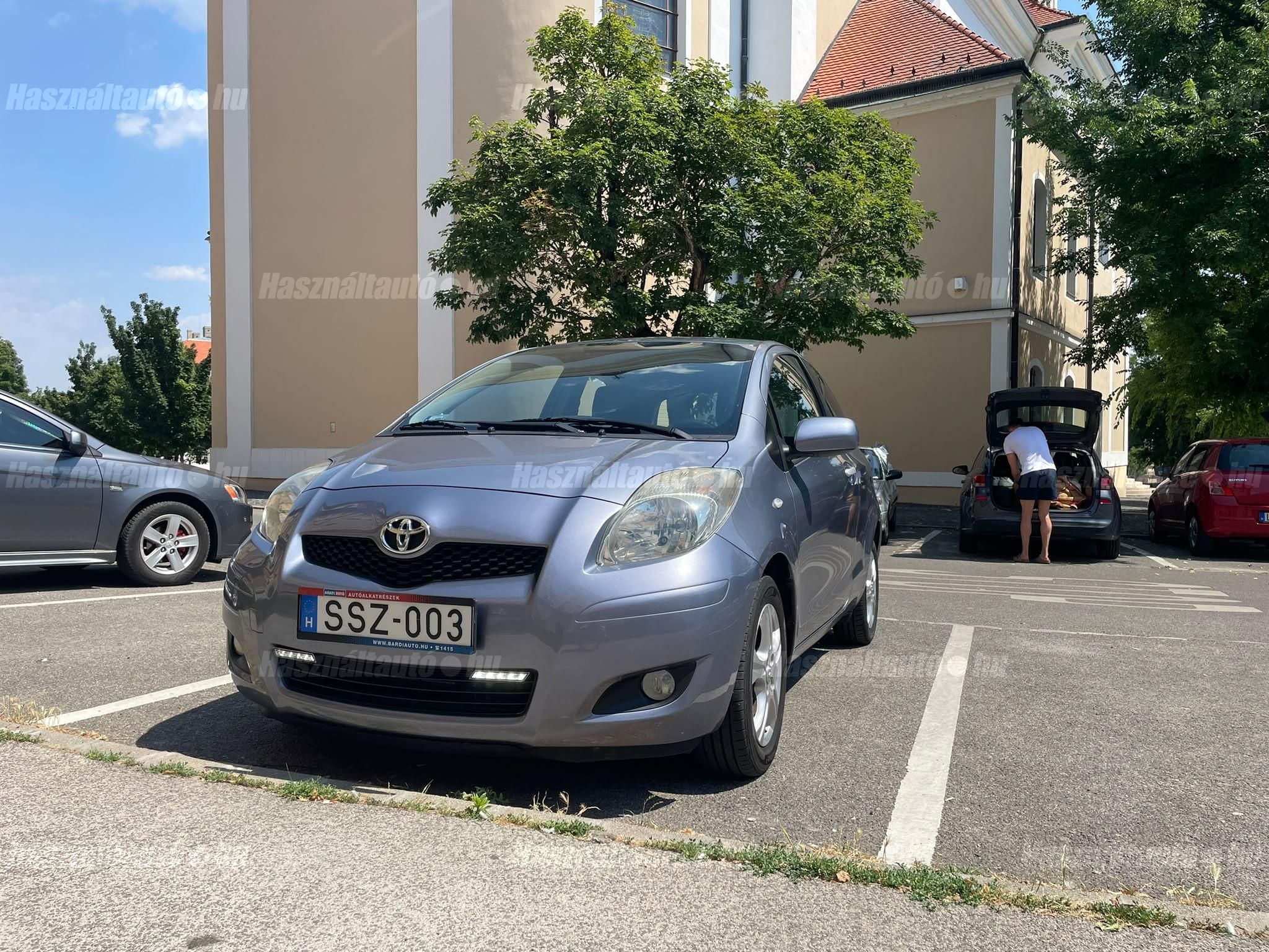 TOYOTA YARIS 2010/11 - 1