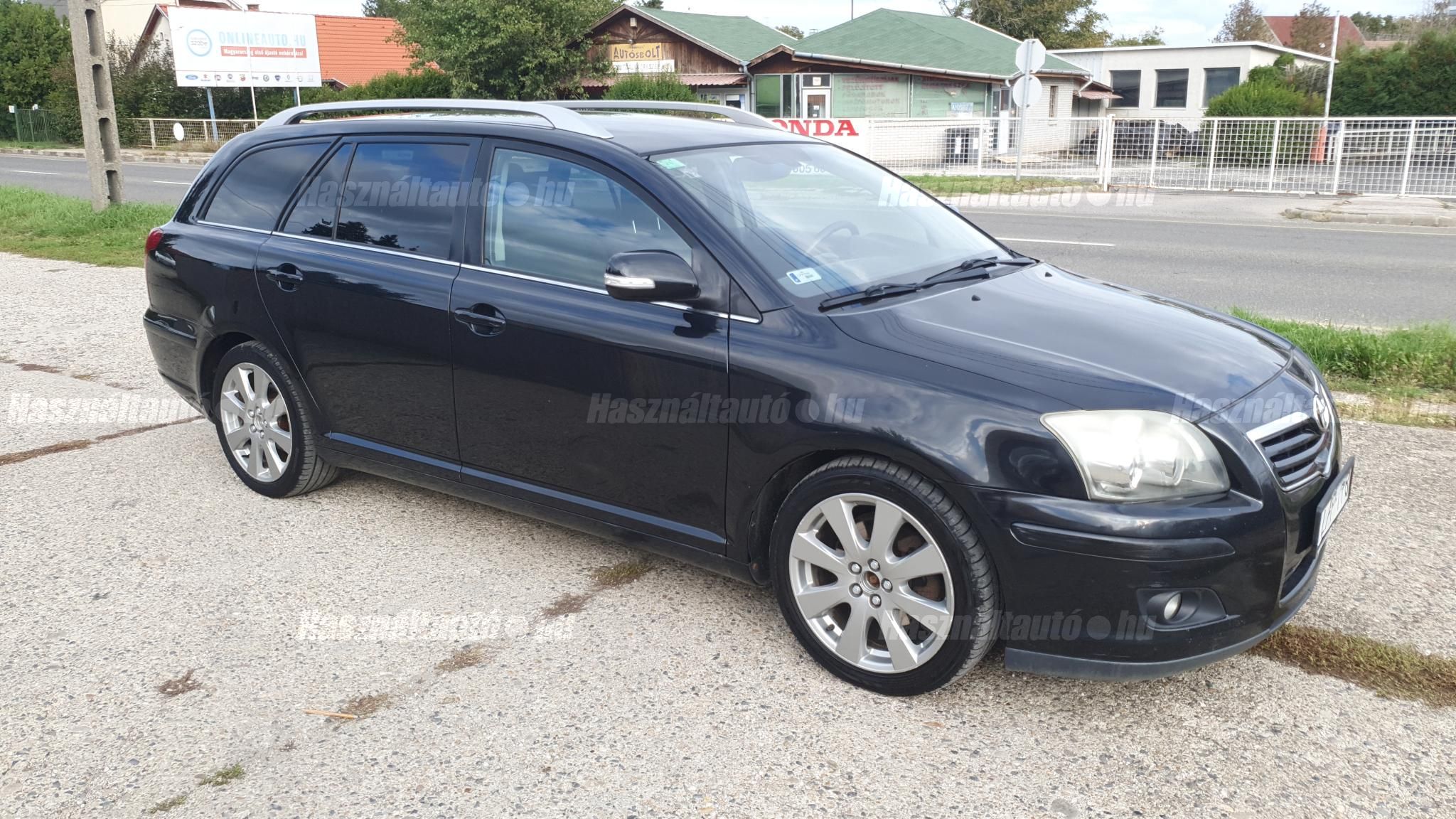 TOYOTA AVENSIS 2008 - 1