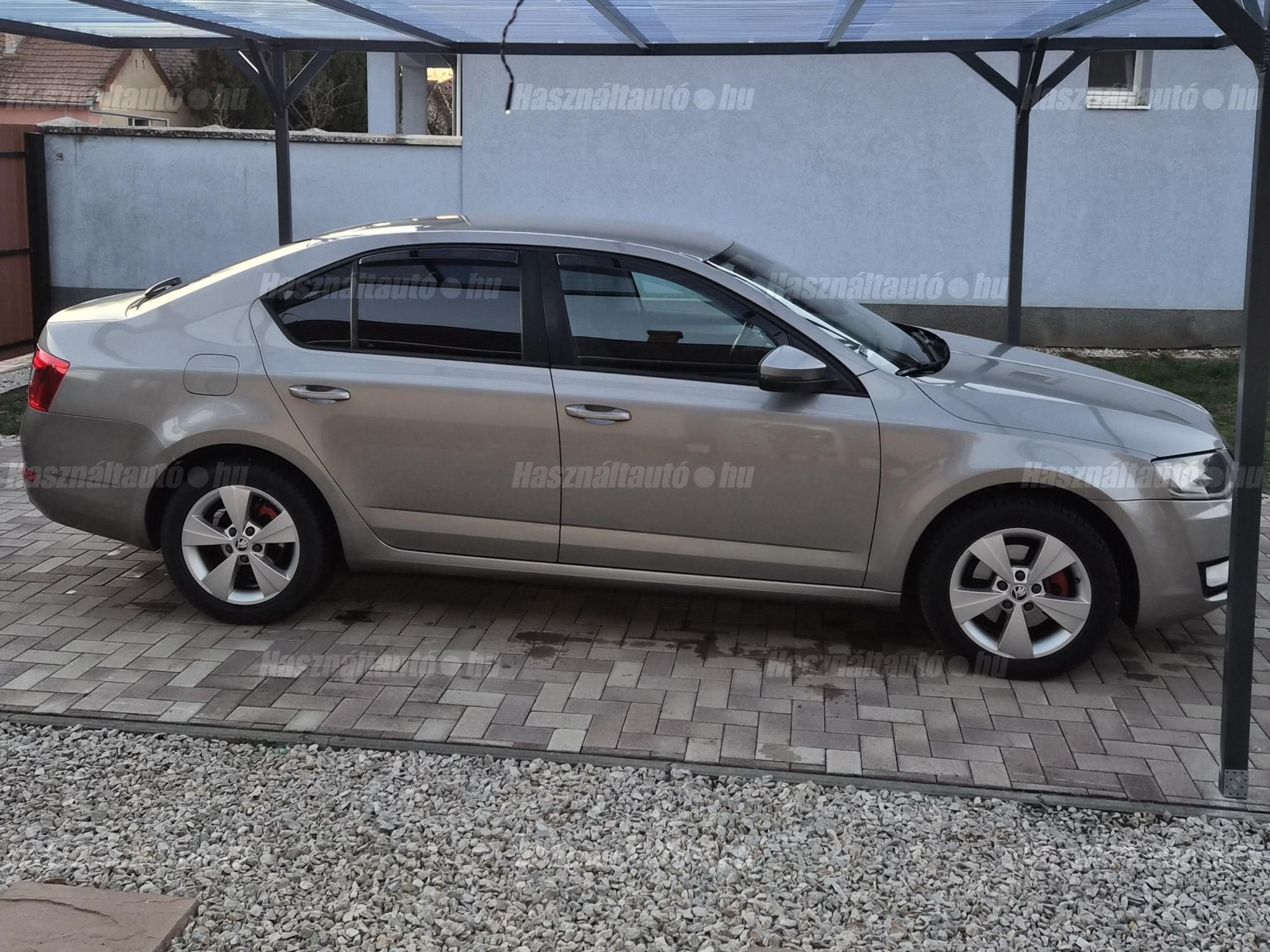 SKODA OCTAVIA 2014/5 - 1