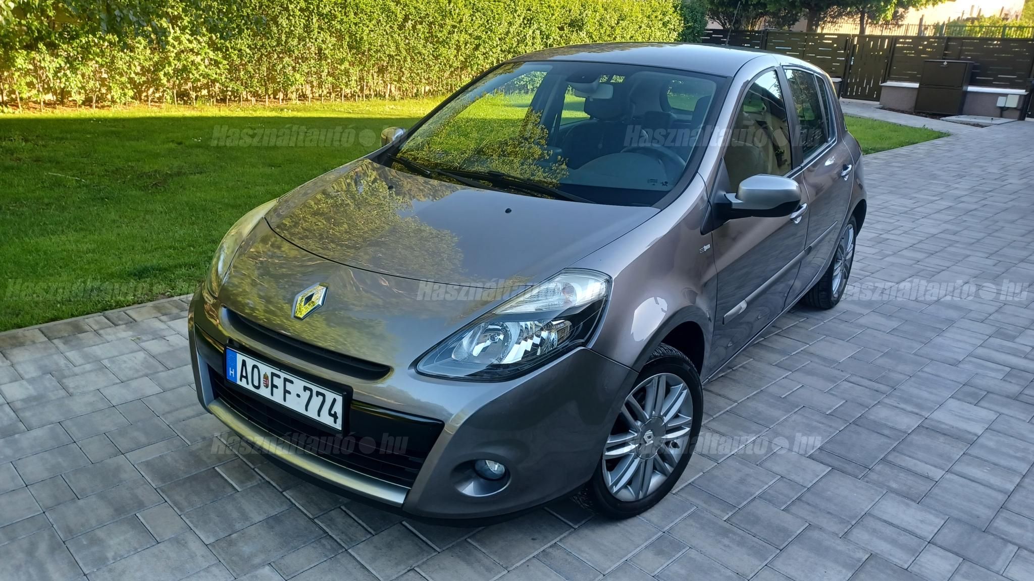 RENAULT CLIO 2012/10 - 1