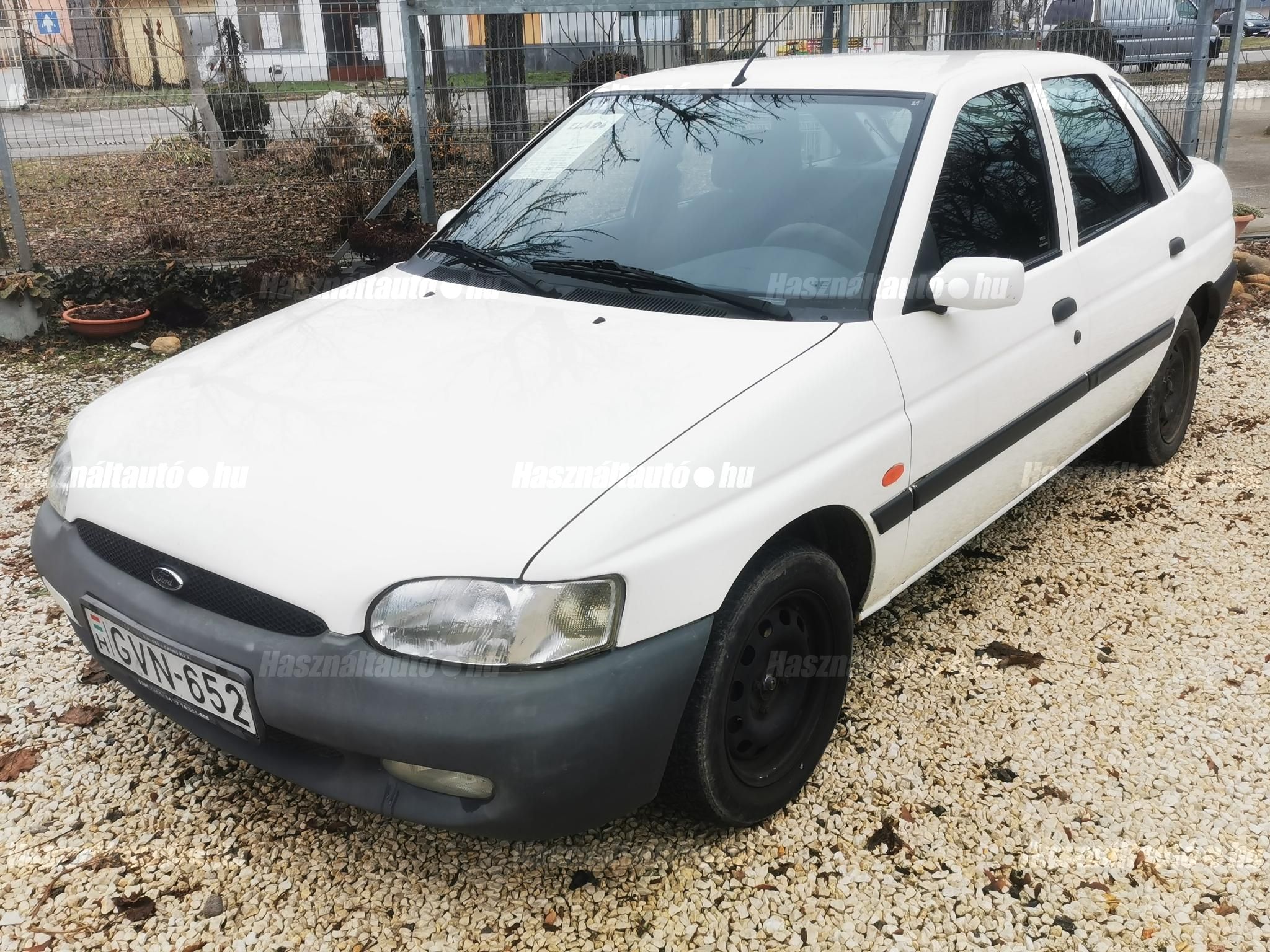 FORD ESCORT 1999/2 - 1