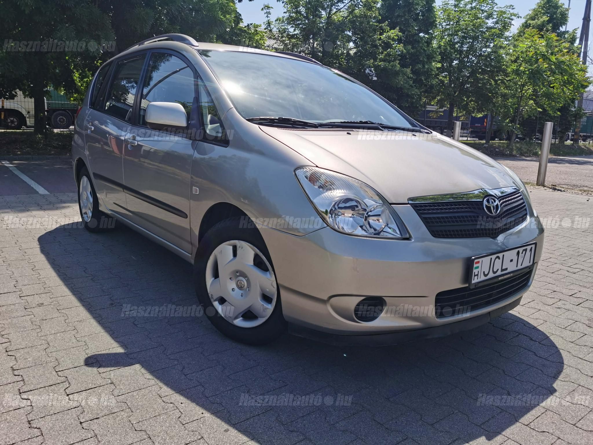 TOYOTA COROLLA VERSO 2004/9 - 1