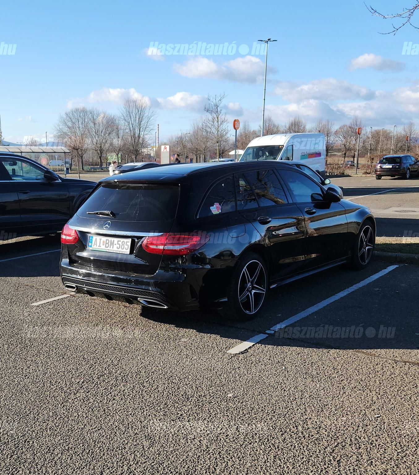 Kitűnő állapotban lévő full extrás Mercedes C180!