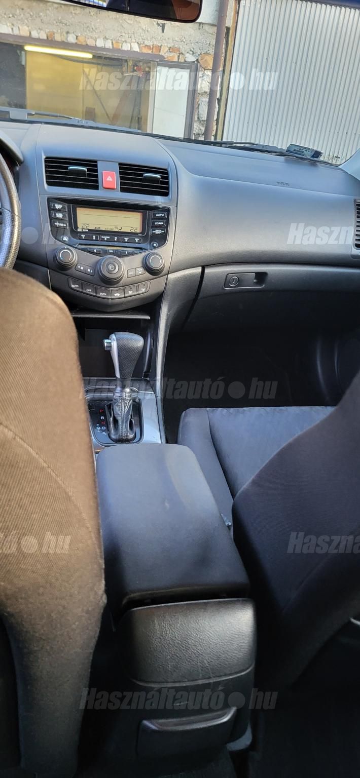 HONDA ACCORD 2003 - 1