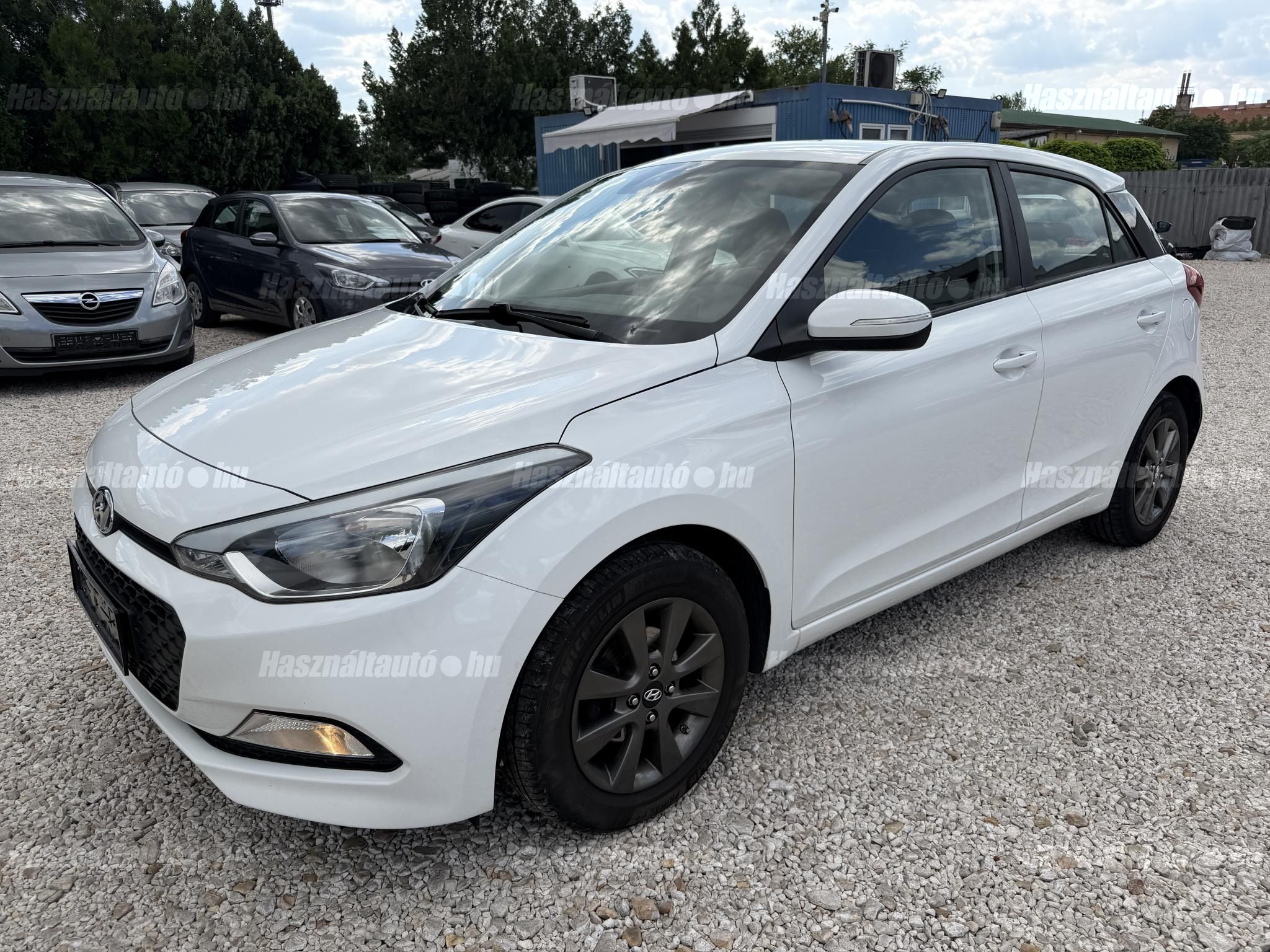 HYUNDAI I20 2016/8 - 1