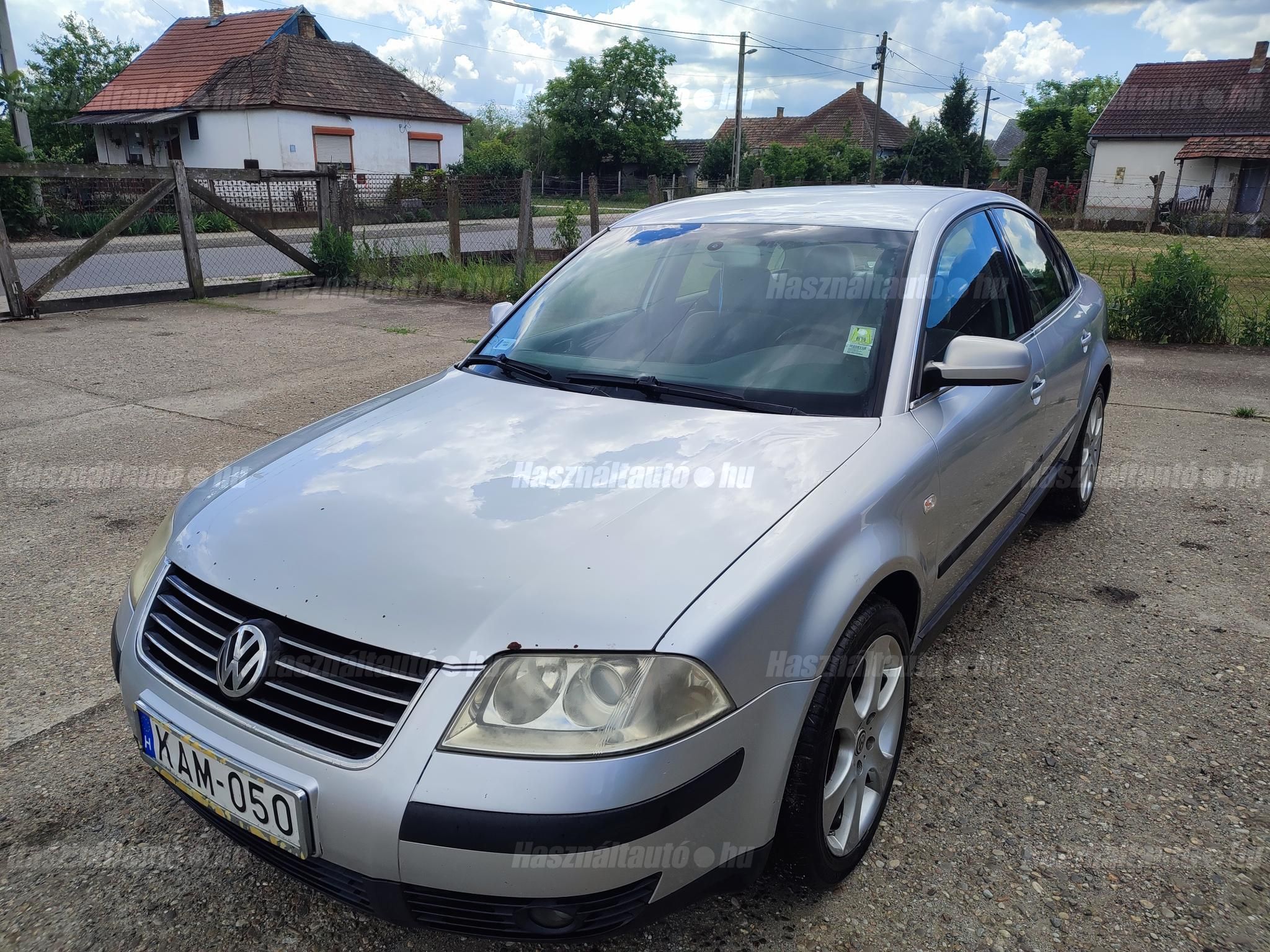 VOLKSWAGEN PASSAT 2002/1 - 1