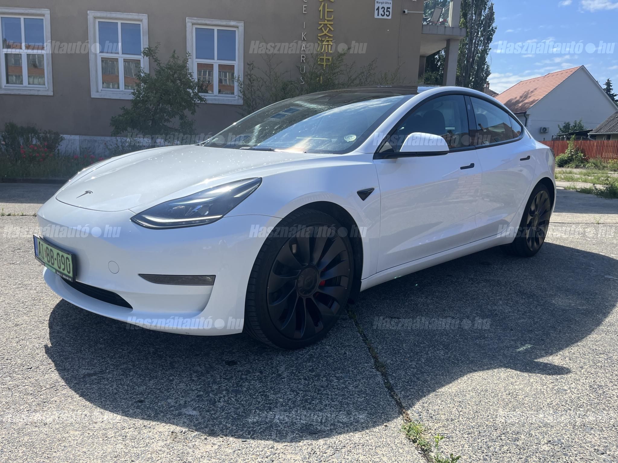 TESLA MODEL 3 2022/11 - 1