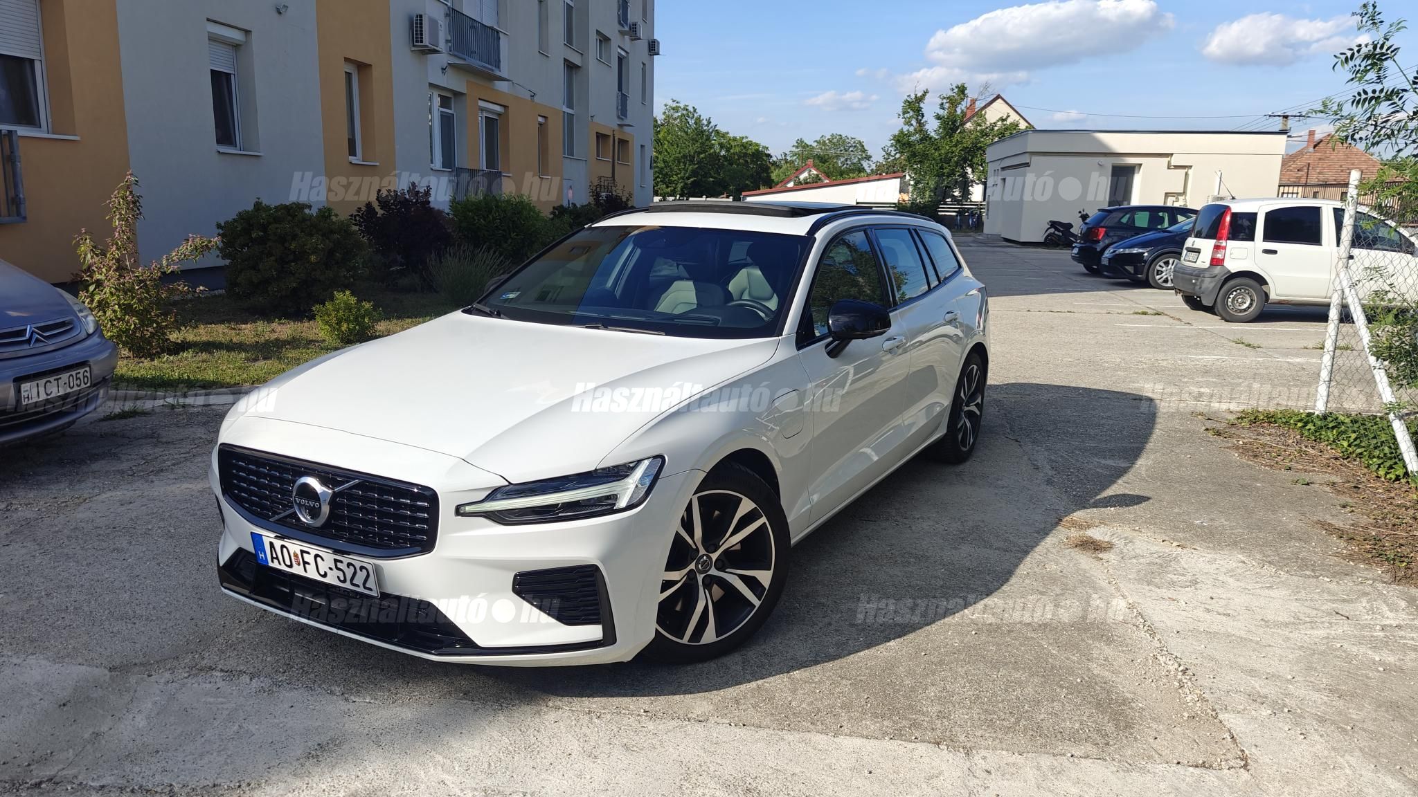 VOLVO V60 2020/10 - 1