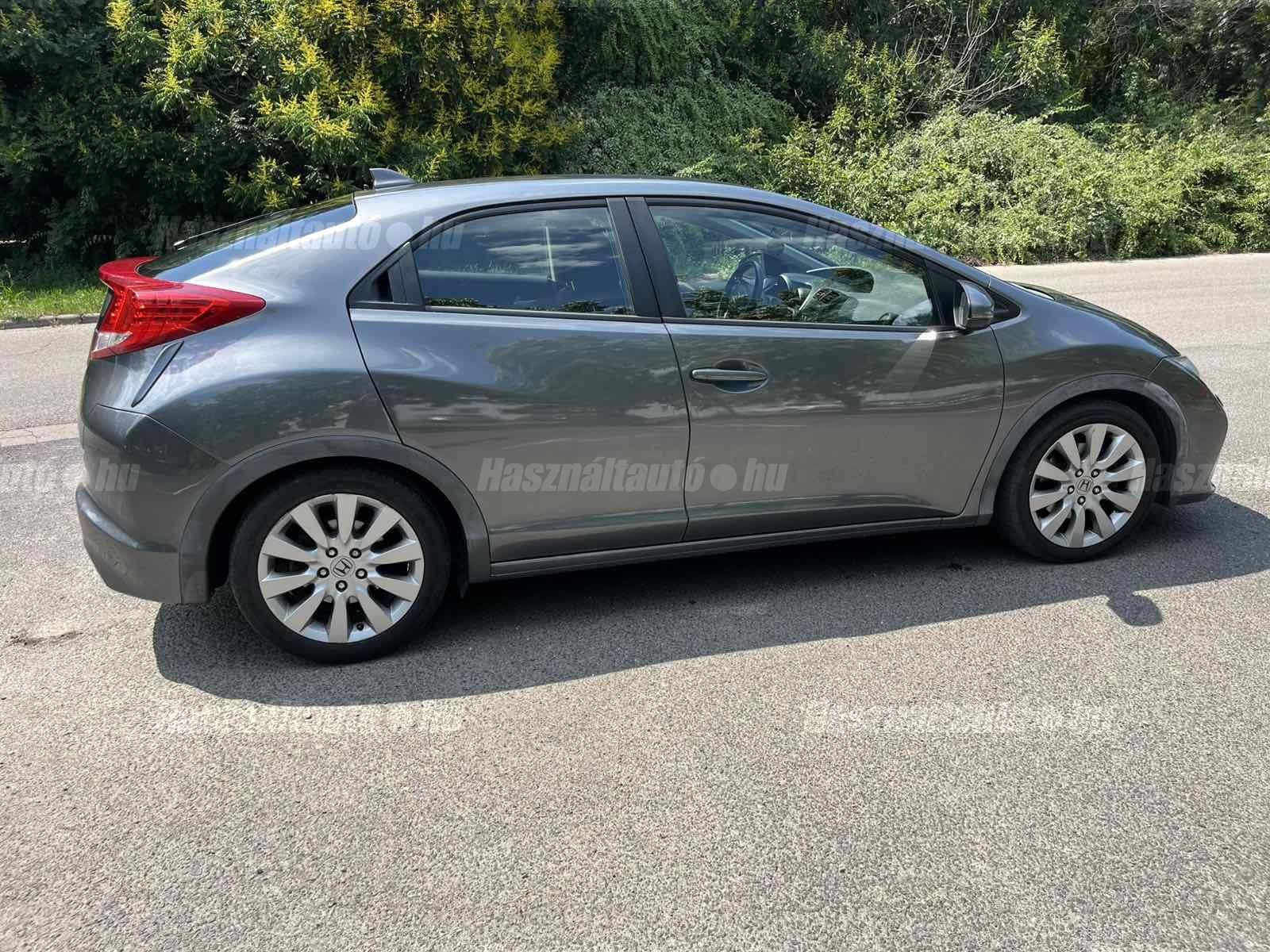 HONDA CIVIC 2013/6 - 1