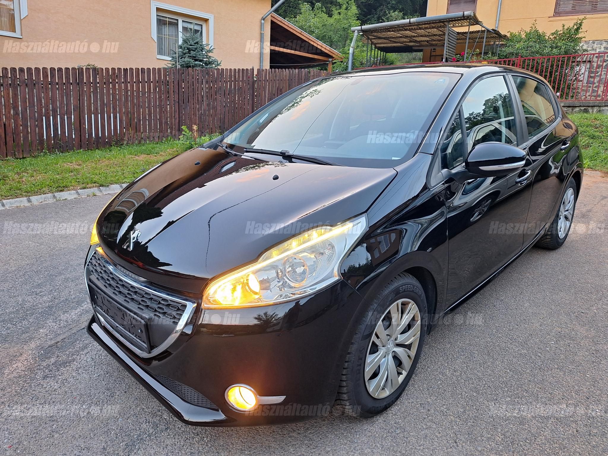 PEUGEOT 208 2013/3 - 1