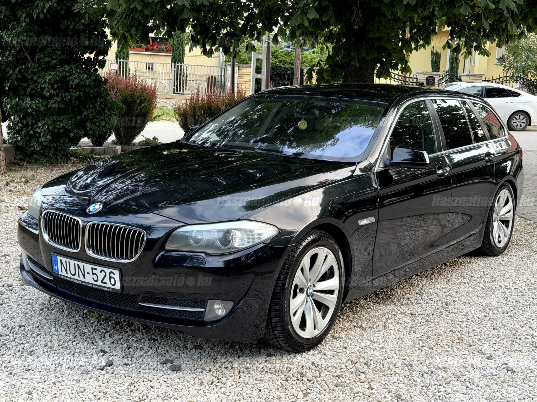 BMW 520 2011/10 - 1