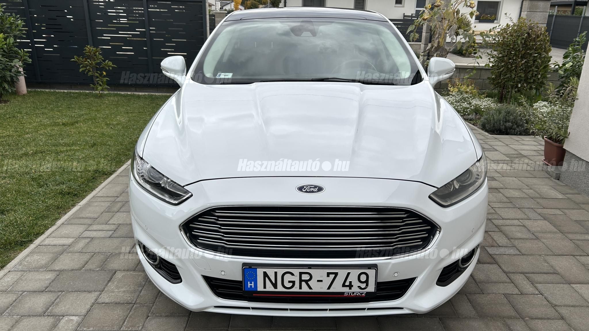 FORD MONDEO 2015/8 - 1