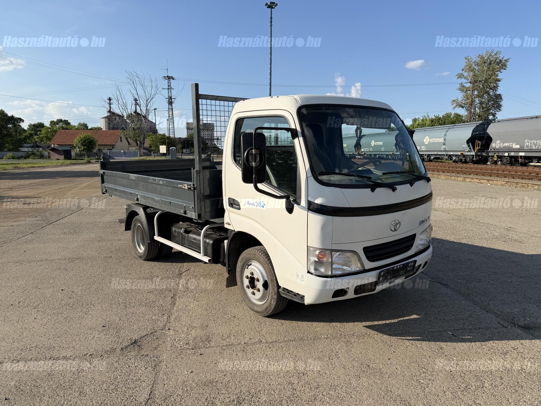 TOYOTA DYNA 2006/8 - 1