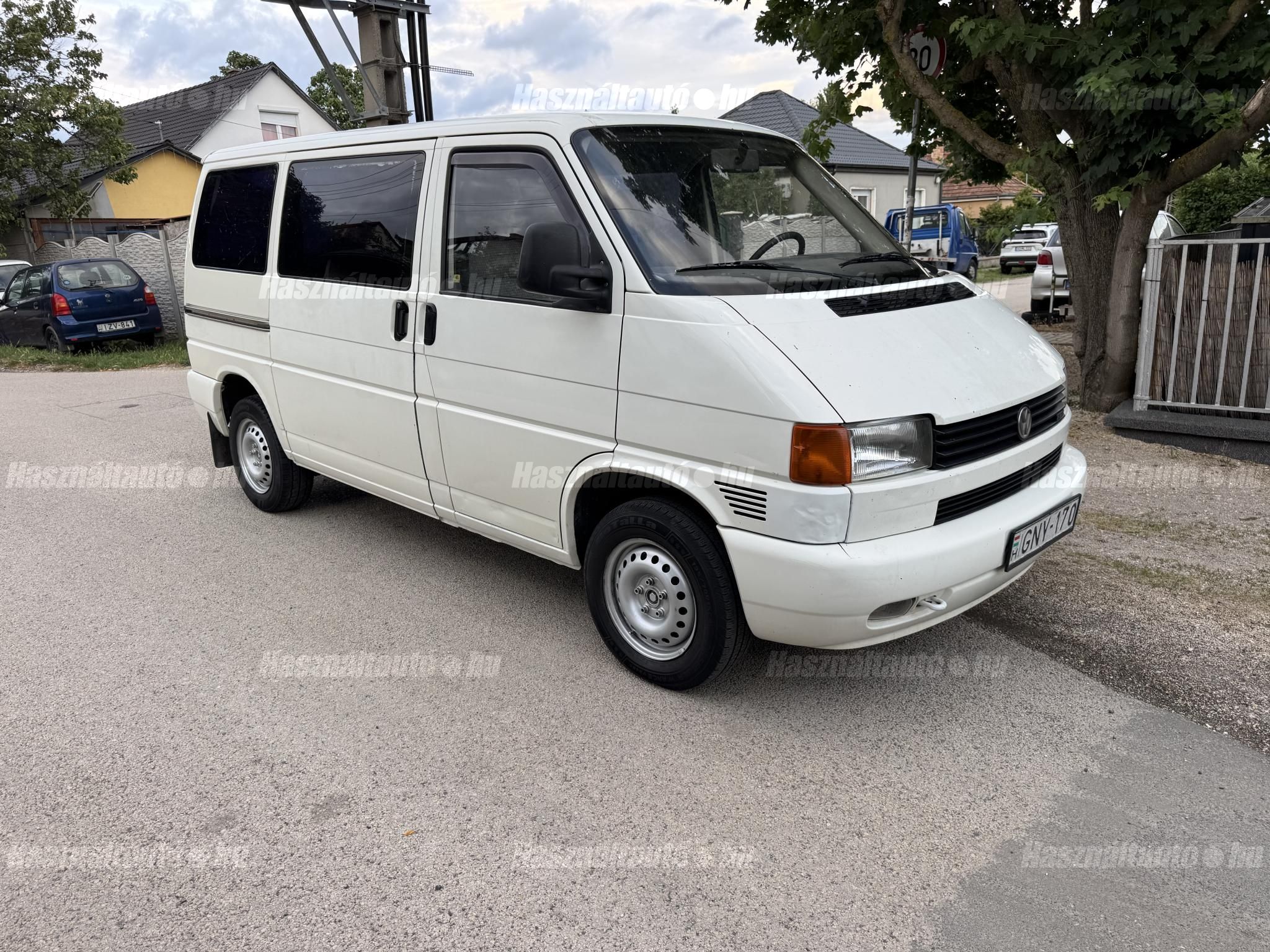 VOLKSWAGEN TRANSPORTER 1998/4 - 1