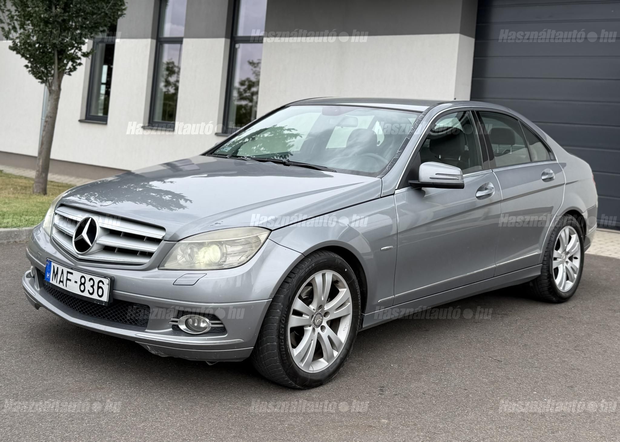 MERCEDES-BENZ C 200 2010/9 - 1