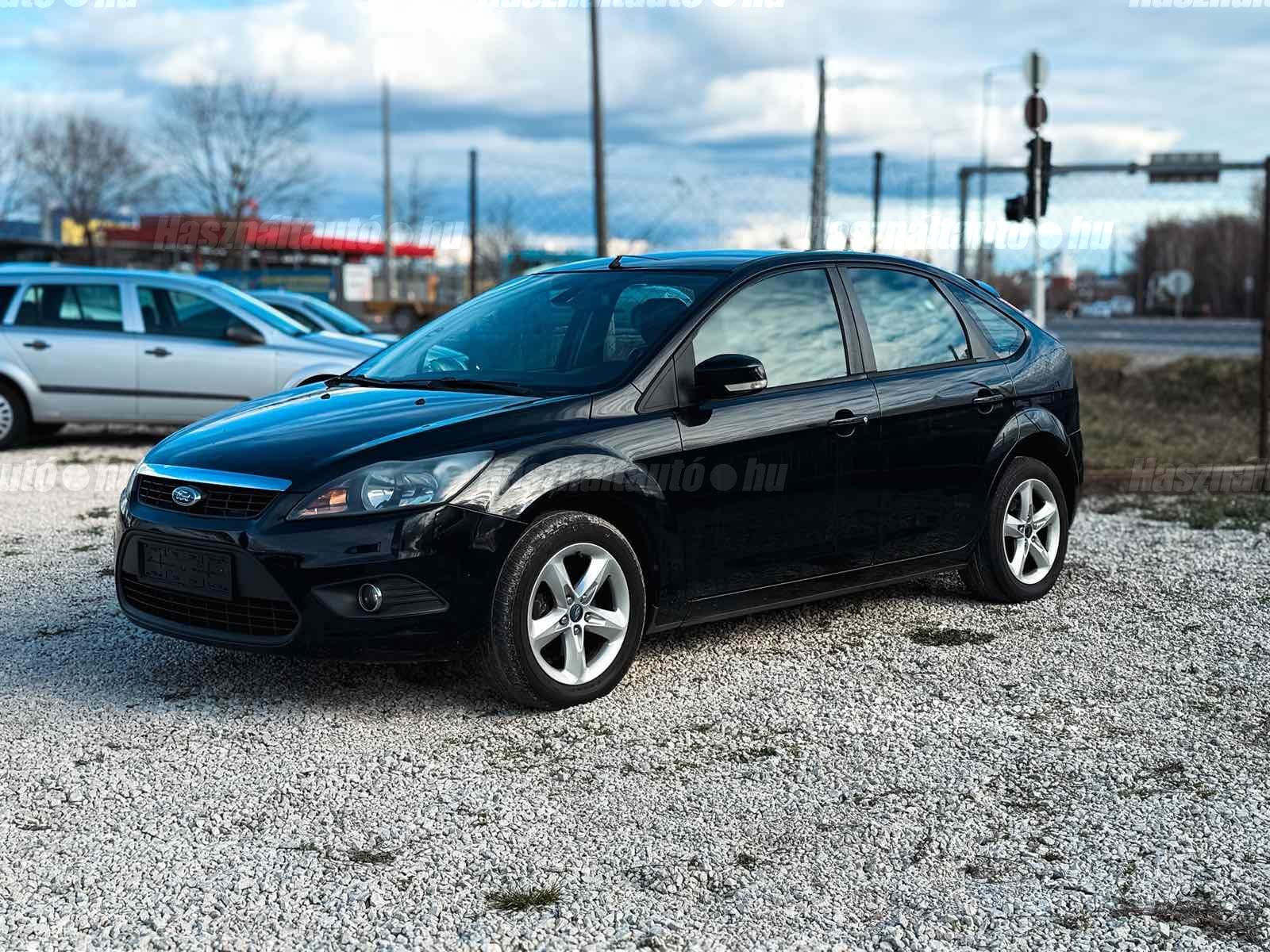 FORD FOCUS 2010/6 - 1