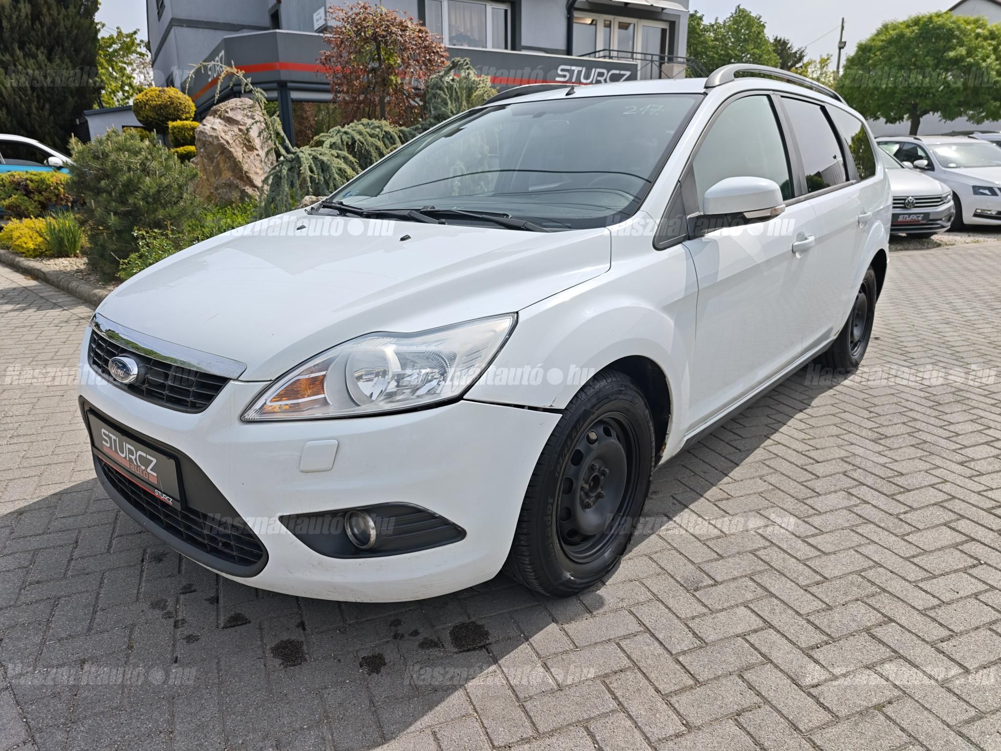 FORD FOCUS 2010/3 - 1